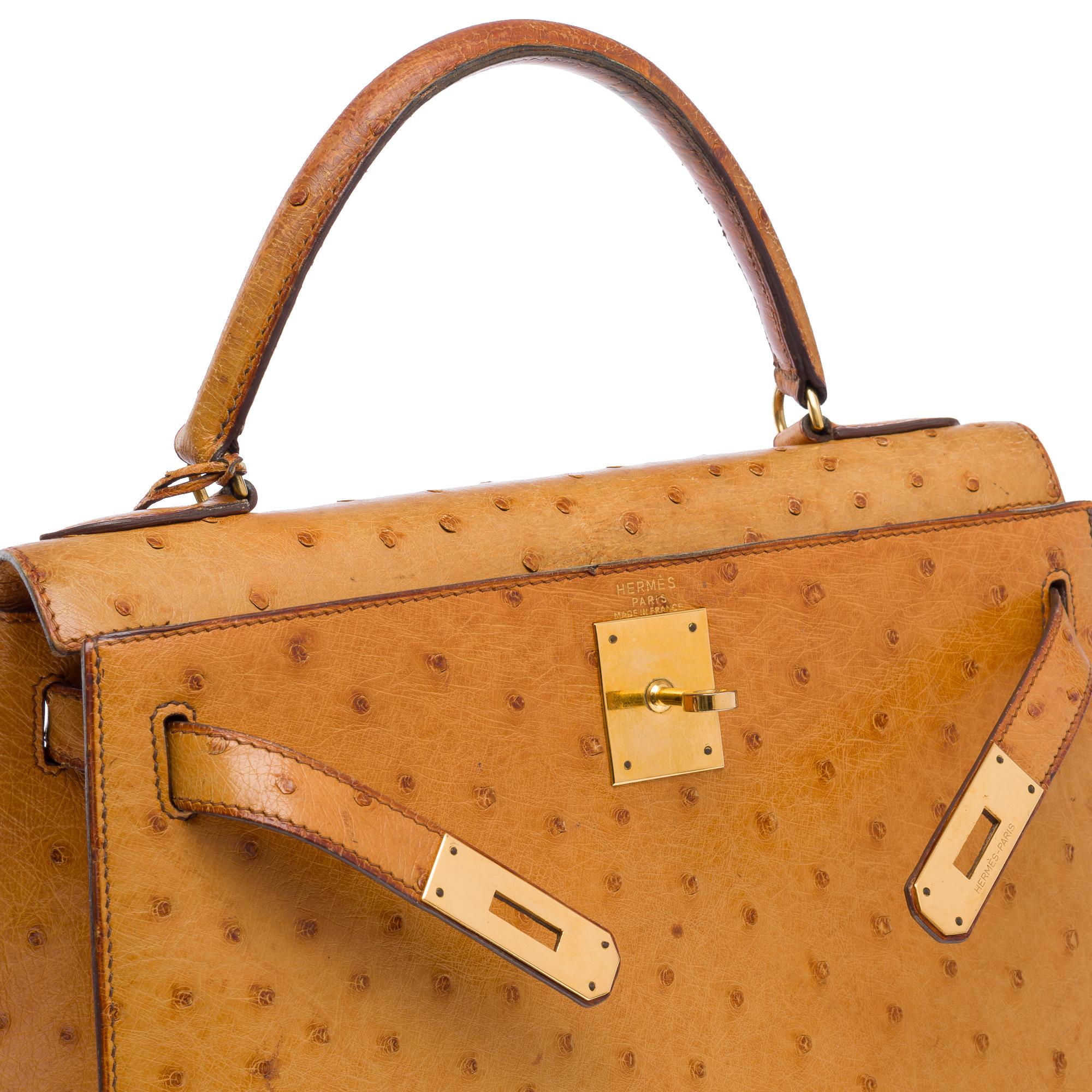 Magnifique sac à main Hermès Kelly 28 sellier en cuir d'autruche Gold, GHW 2
