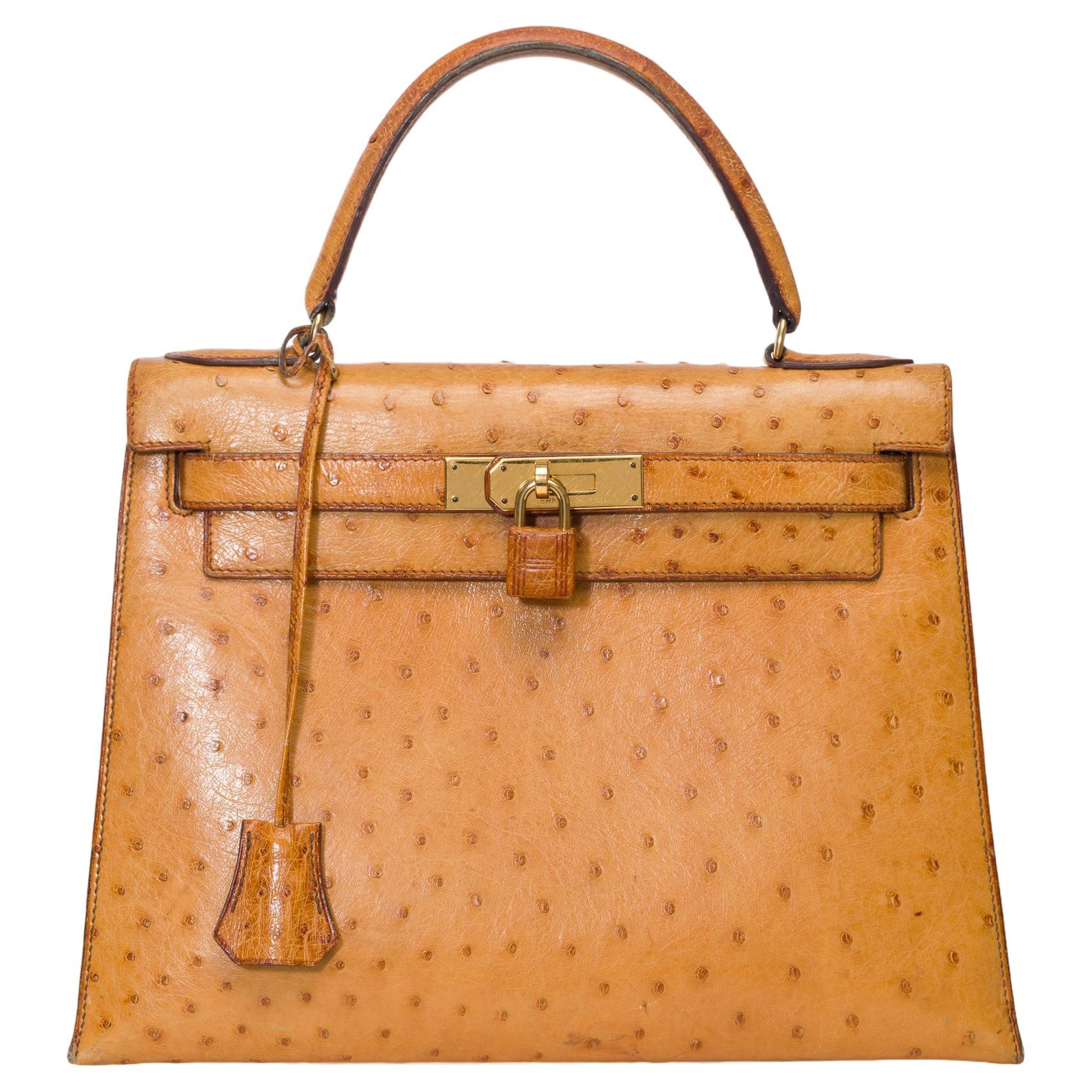 Magnifique sac à main Hermès Kelly 28 sellier en cuir d'autruche Gold, GHW