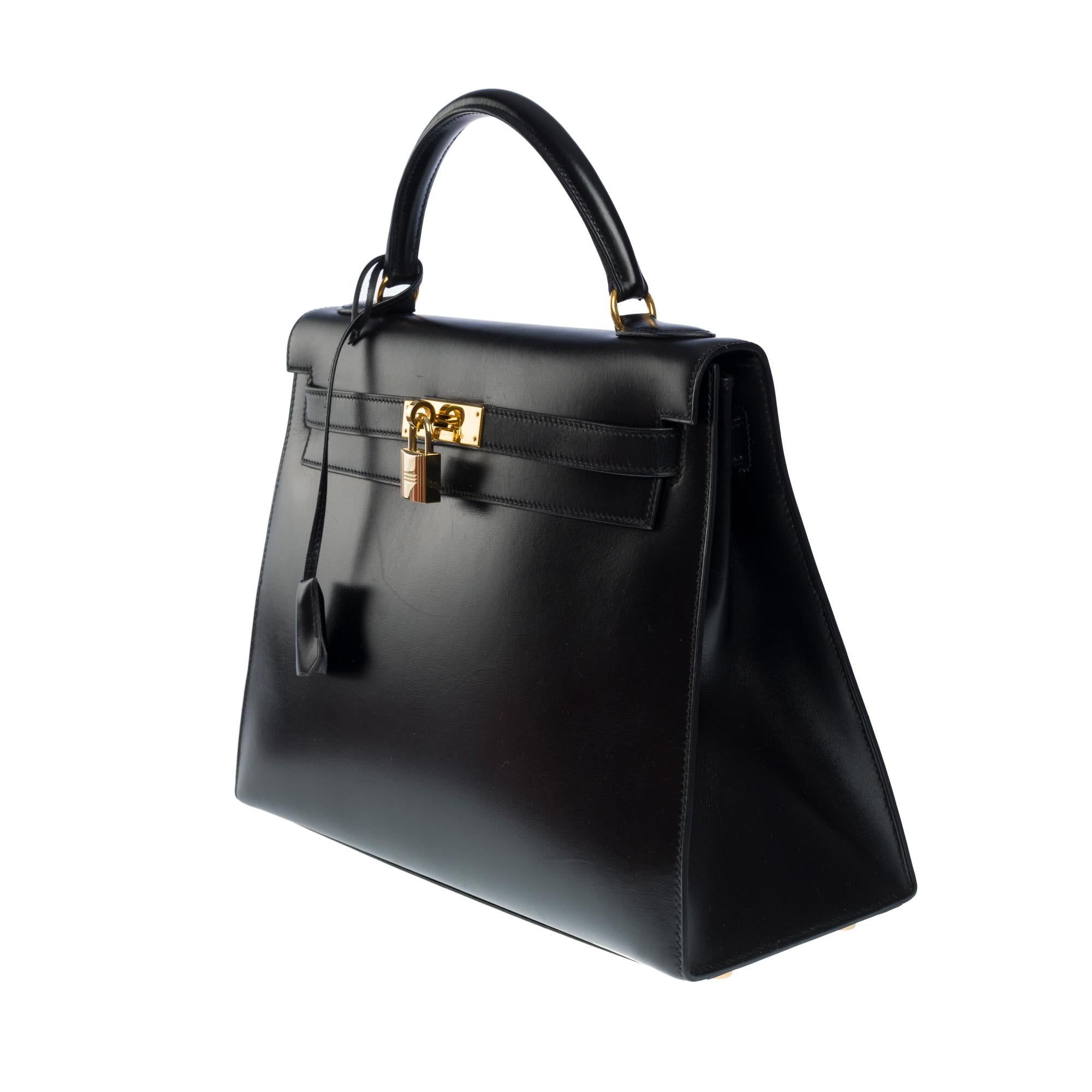 Gorgeous Hermès Kelly 32 sellier Handtasche Riemen in schwarzer Box Kalbsleder, GHW im Zustand „Gut“ im Angebot in Paris, IDF
