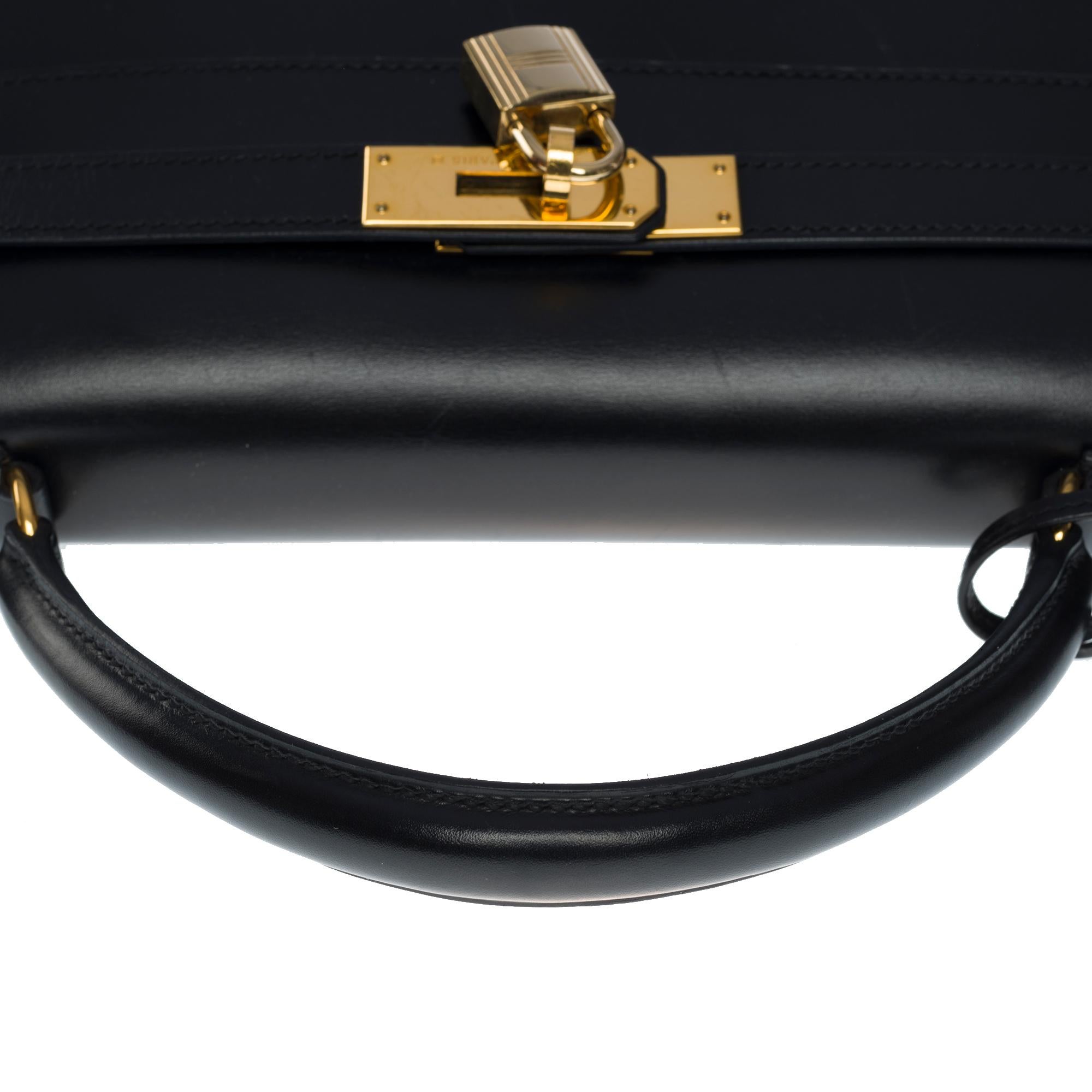 Gorgeous Hermès Kelly 32 sellier handbag strap in black box calf leather, GHW For Sale 4
