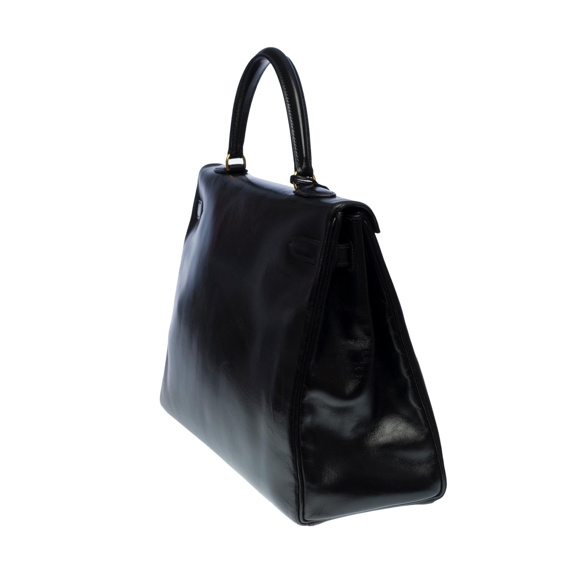 Gorgeous Hermès Kelly 35 retourne handbag strap in black calfskin leather, GHW In Good Condition In Paris, IDF