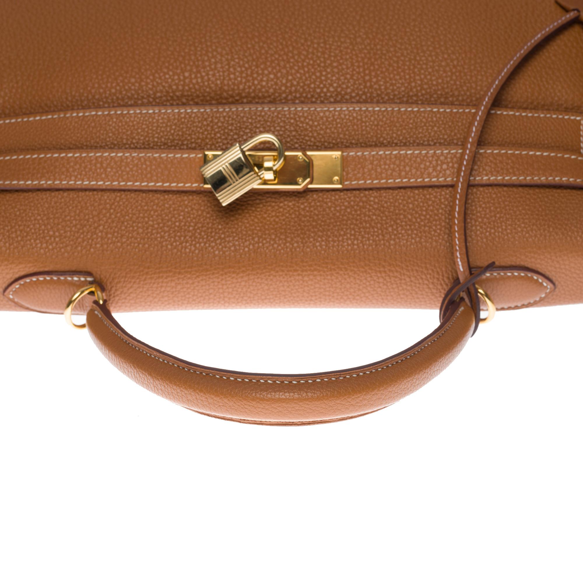 Gorgeous Hermès Kelly 35 retourné handbag strap in Gold Togo leather, GHW 2