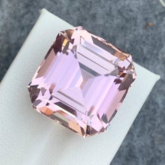 Gorgeous Huge 60.20 Carat Natural Light Pink Kunzite For Pendant Necklace Jewels