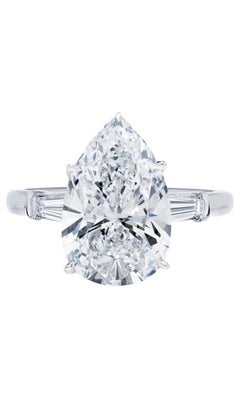 IGI Certified 4.00 Carats of Diamond  Solitaire Ring