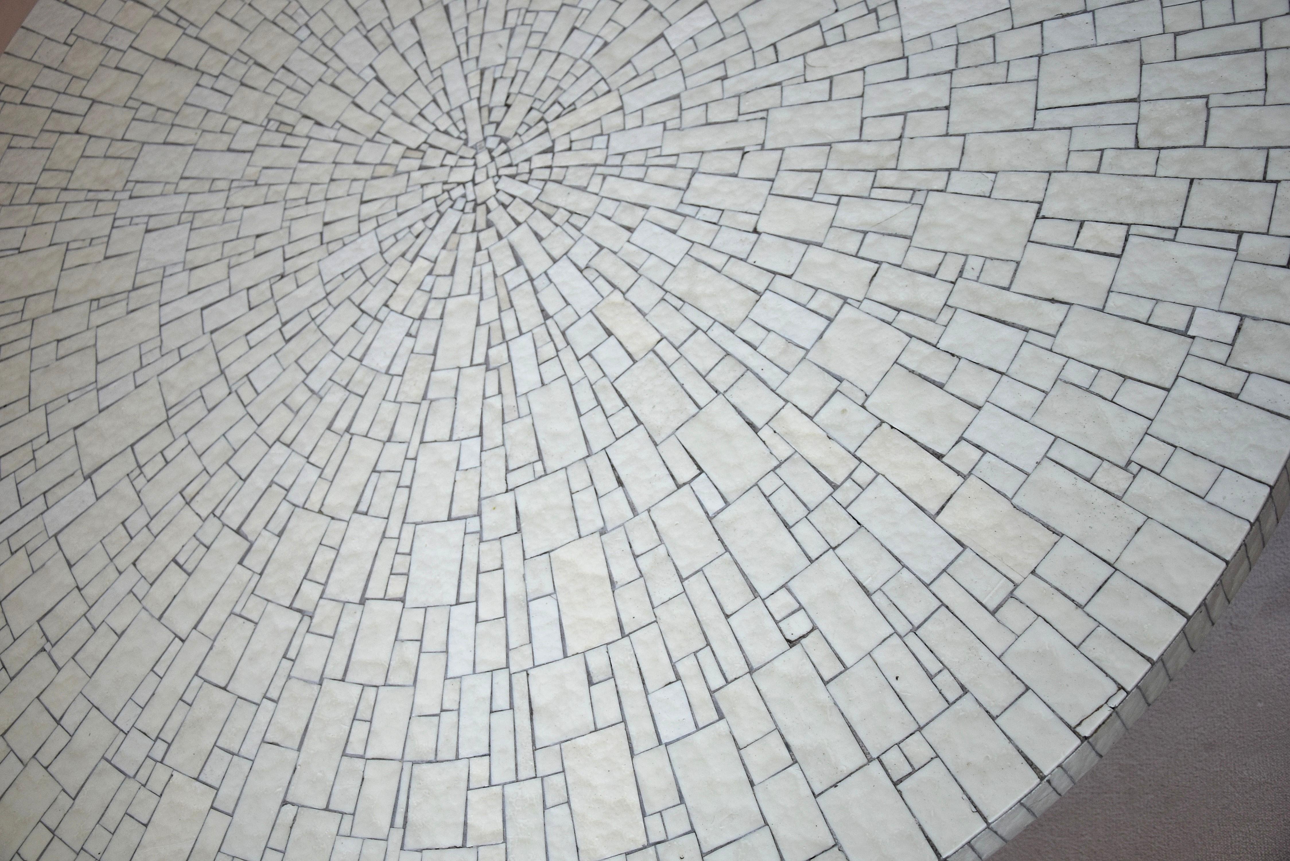 Impressive White Round Mid-Century Modern Glass Mosaic Coffee Table 3