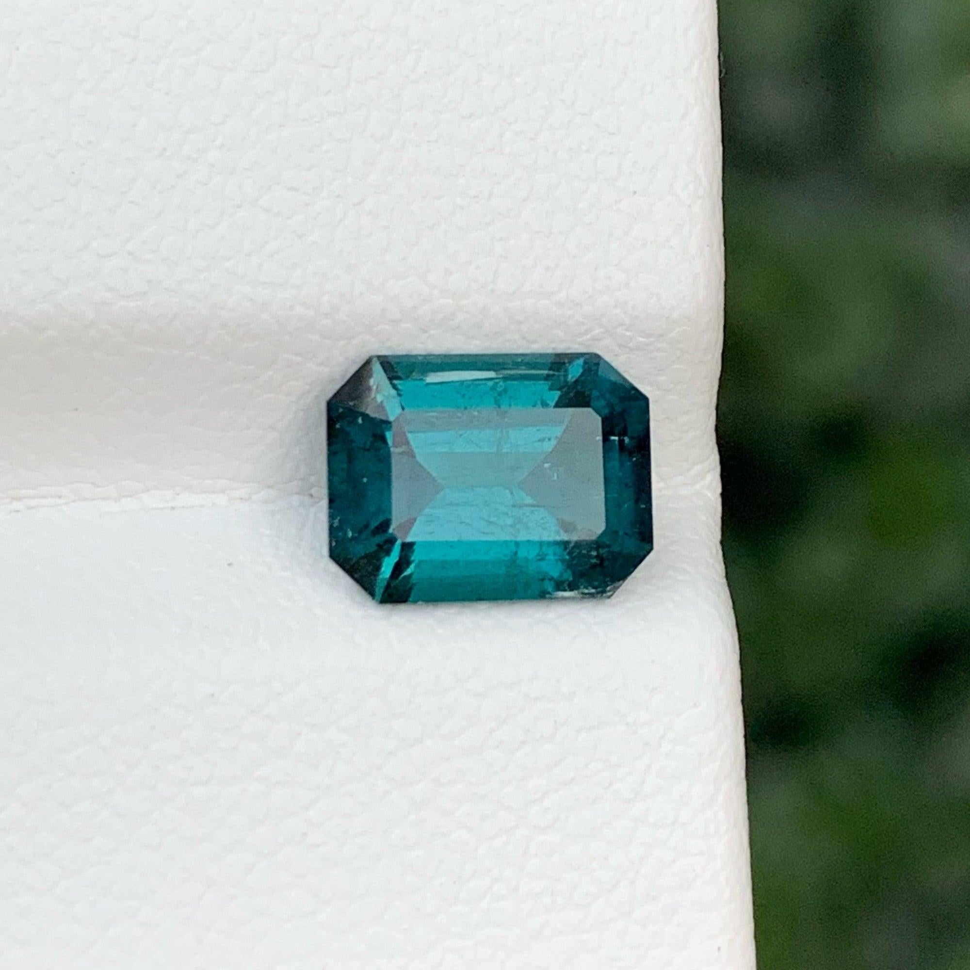 Gorgeous Indicolite Tourmaline Stone of 2.15 carats from Africa has a wonderful cut in a Octagon shape, incredible Greenish-blue color. Great brilliance. This gem is SI Clarity.

Product Information:
GEMSTONE TYPE:	Gorgeous Indicolite Tourmaline