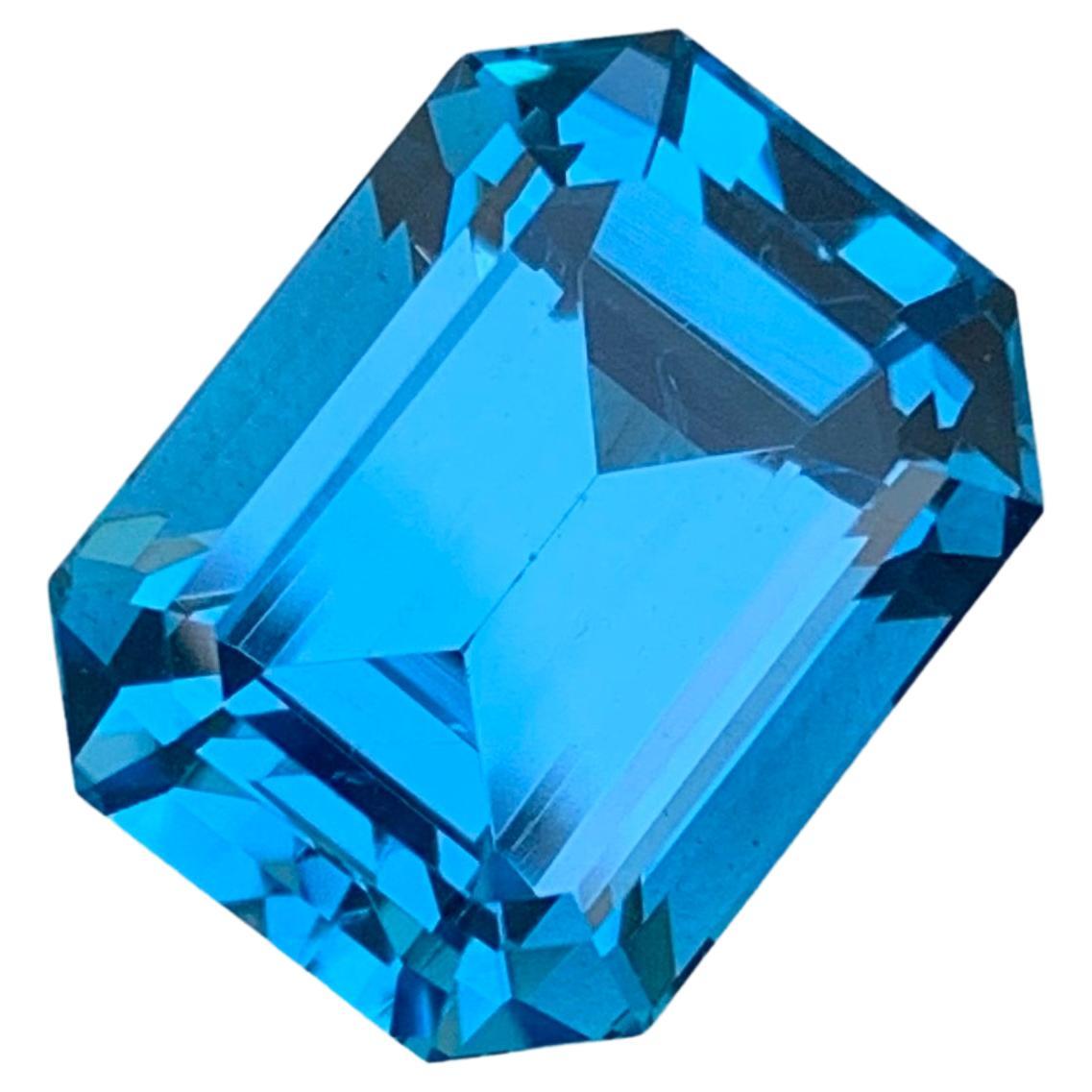 Wunderschöner intensiver blauer loser elektrischer blauer Topas aus Brasilien 9,85 Karat Ring Edelstein