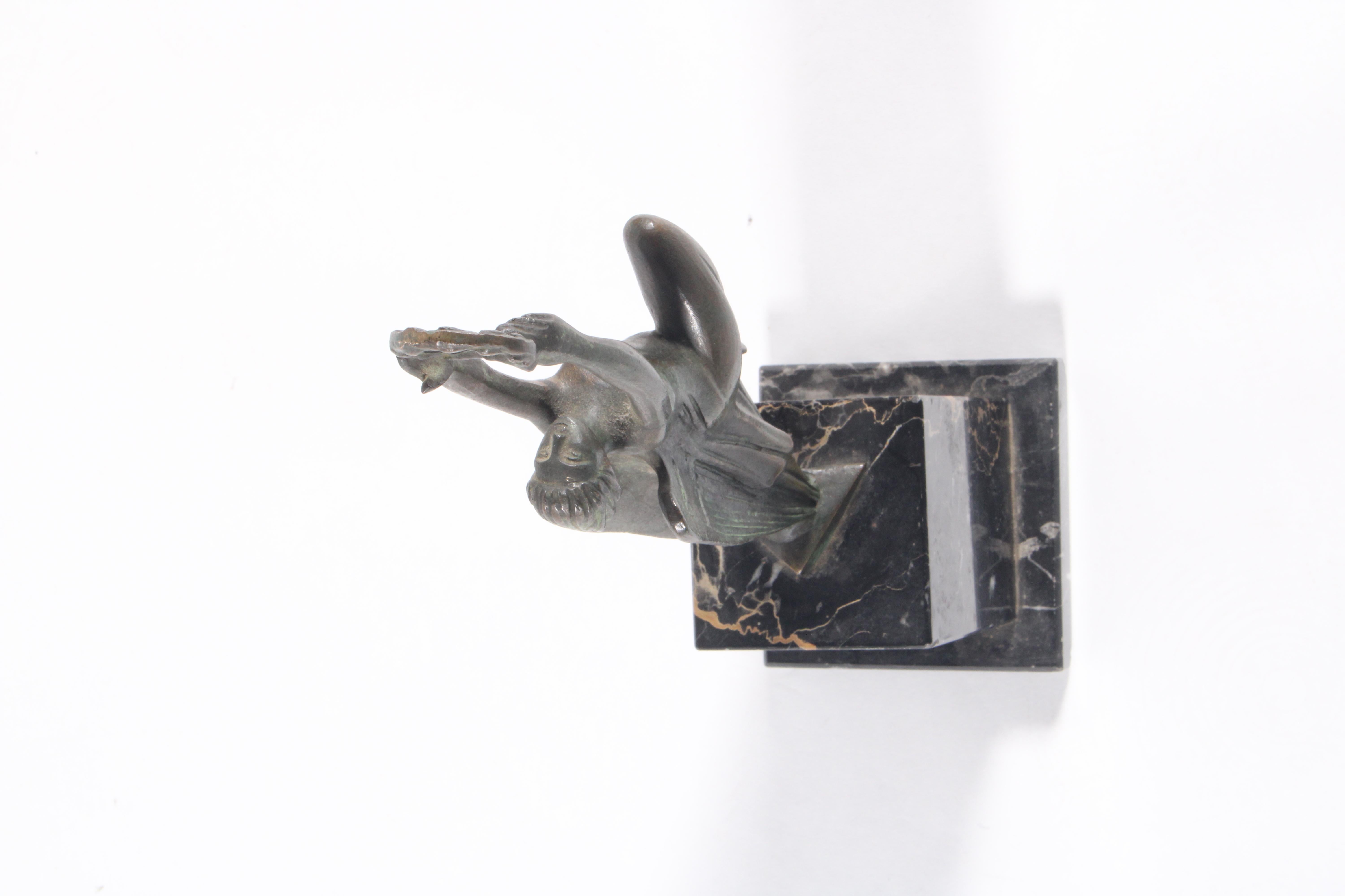 Magnifique bronze figuratif italien sur socle en marbre, expédition internationale de trois exemplaires en vente 1