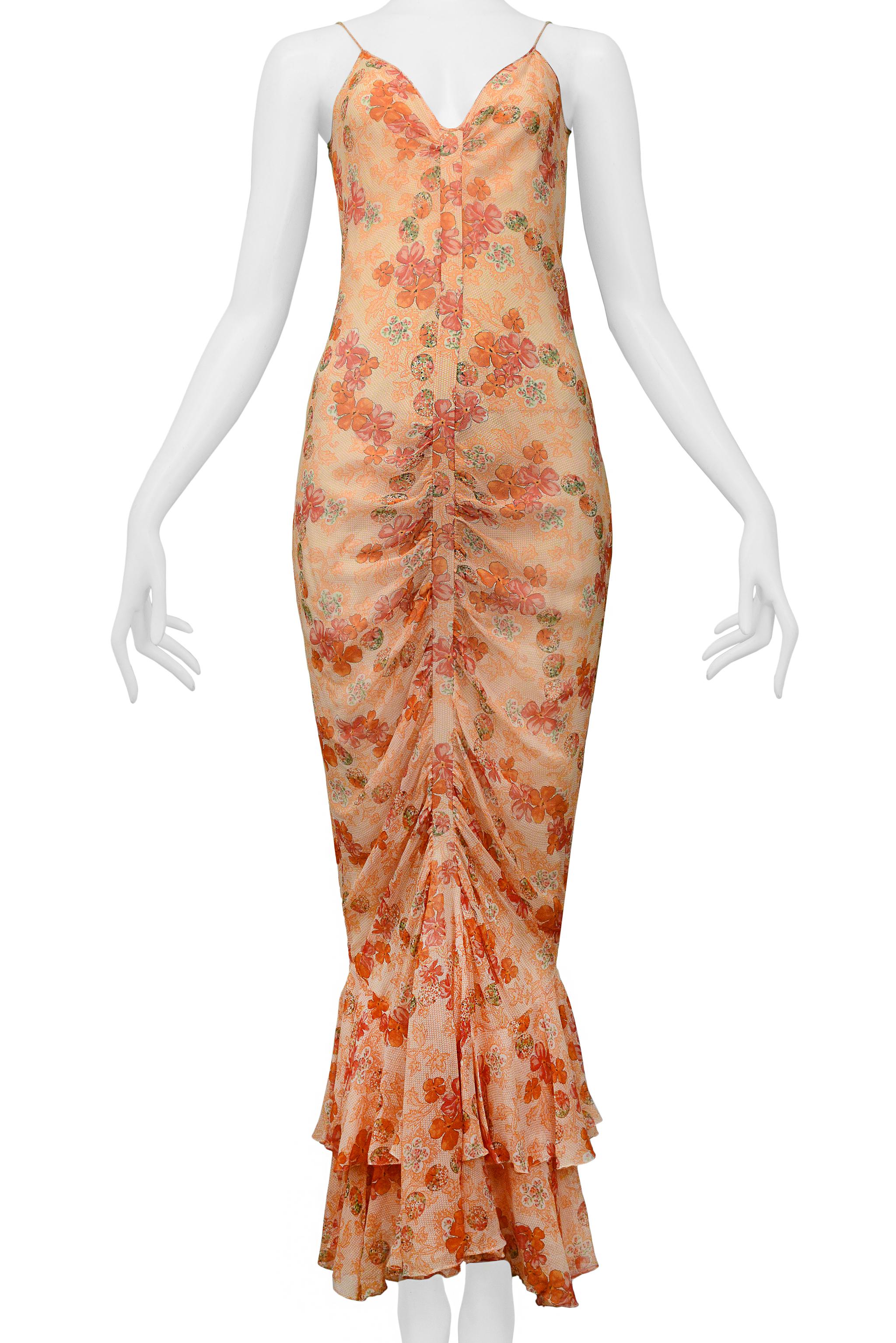 Precioso vestido con volantes florales en melocotón de John Galliano Naranja
