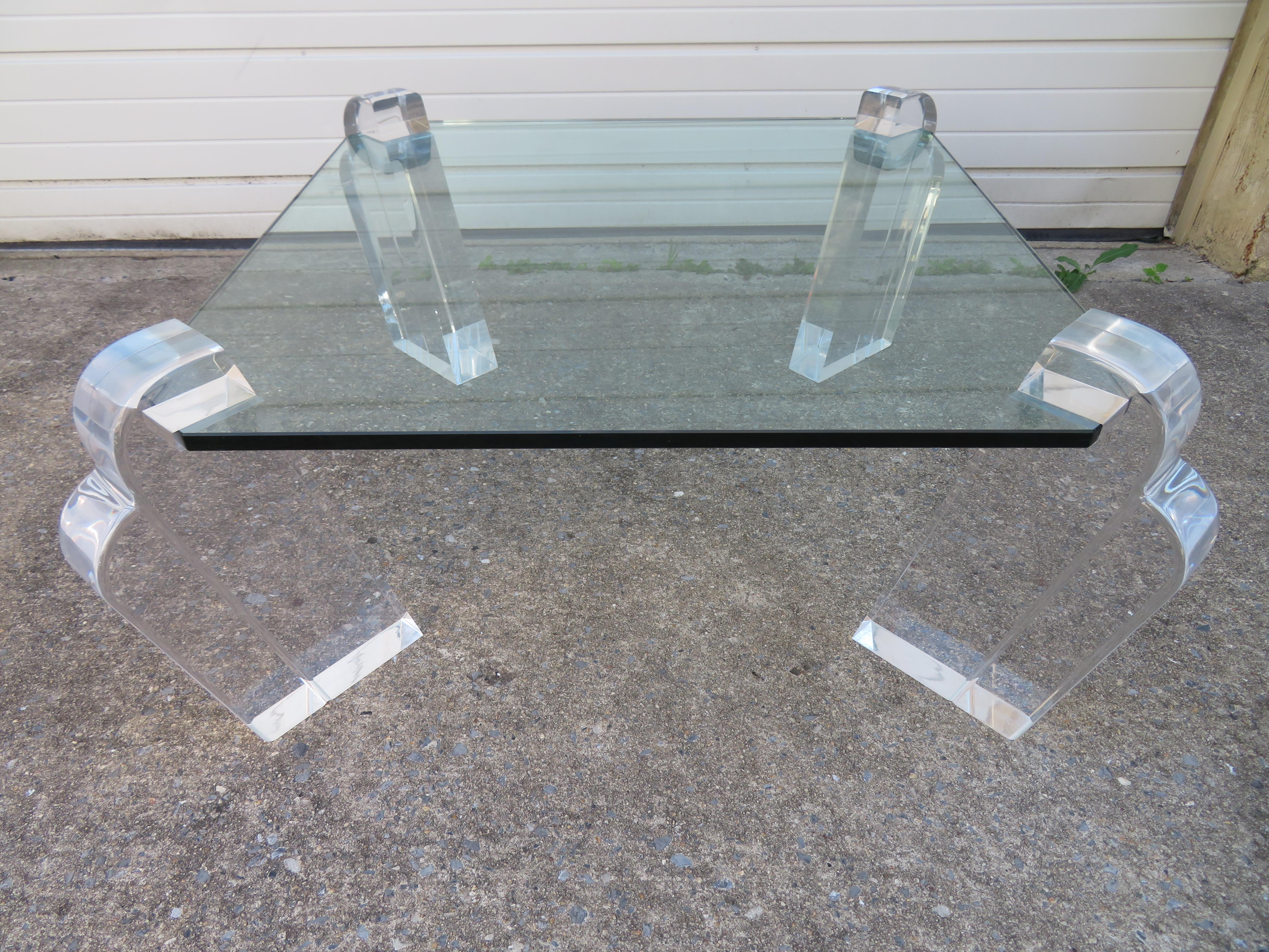 Late 19th Century Gorgeous Karl Springer Style Lucite Pillar Coffee Table, Mid-Century Modern For Sale