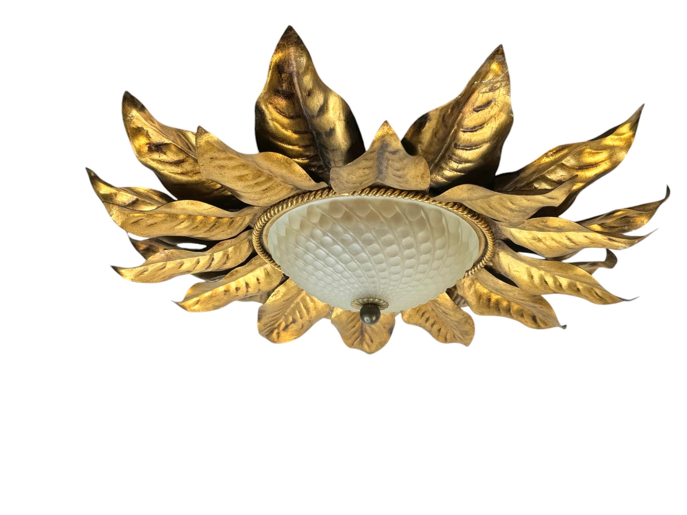 Gorgeous Kogl Koegl Gilt Leaf Tole Flush Mount Light Hollywood Regency, 1960s For Sale 5