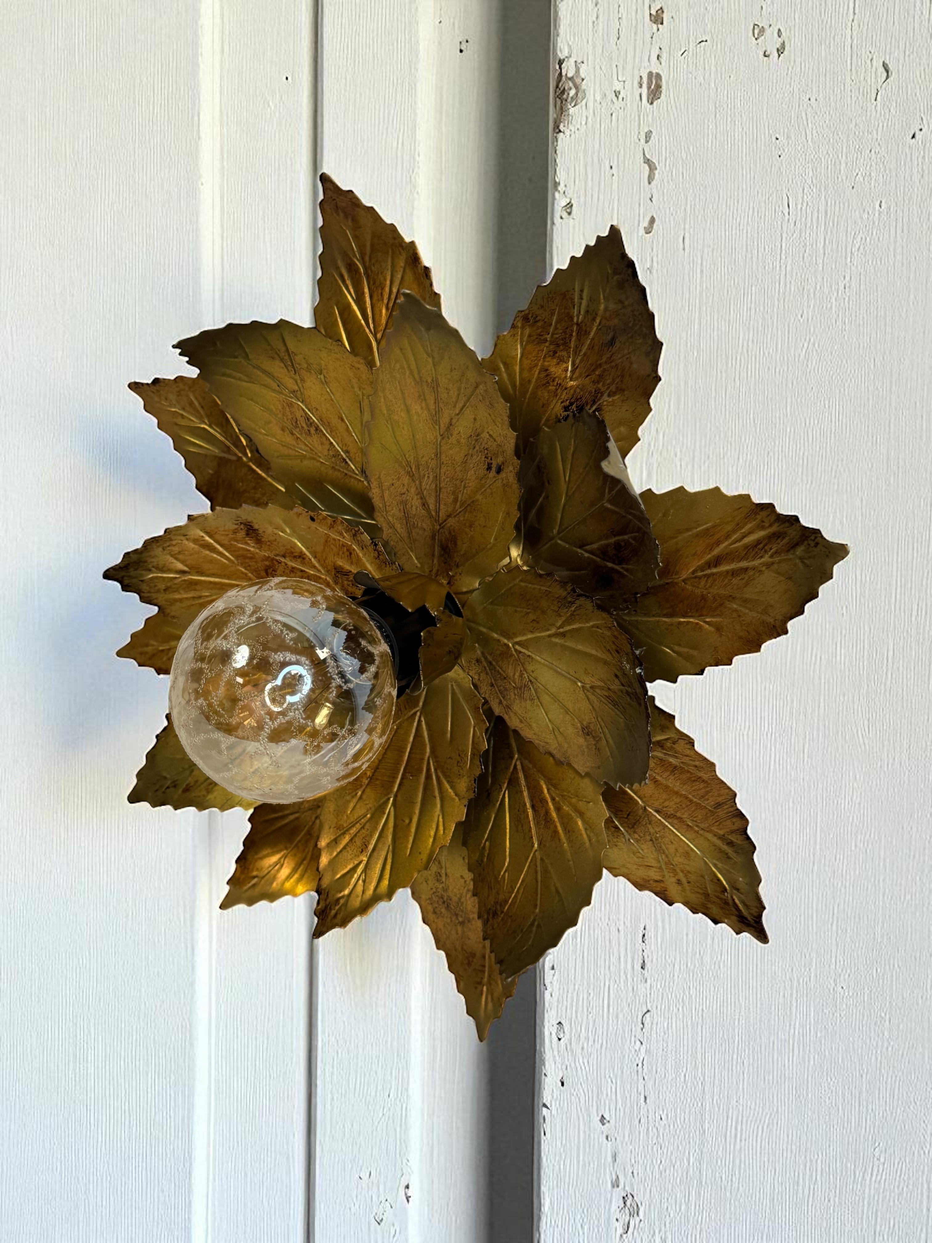 Gorgeous Kogl Koegl Gilt Leaf Tole Flush Mount Light Hollywood Regency, 1960s For Sale 5