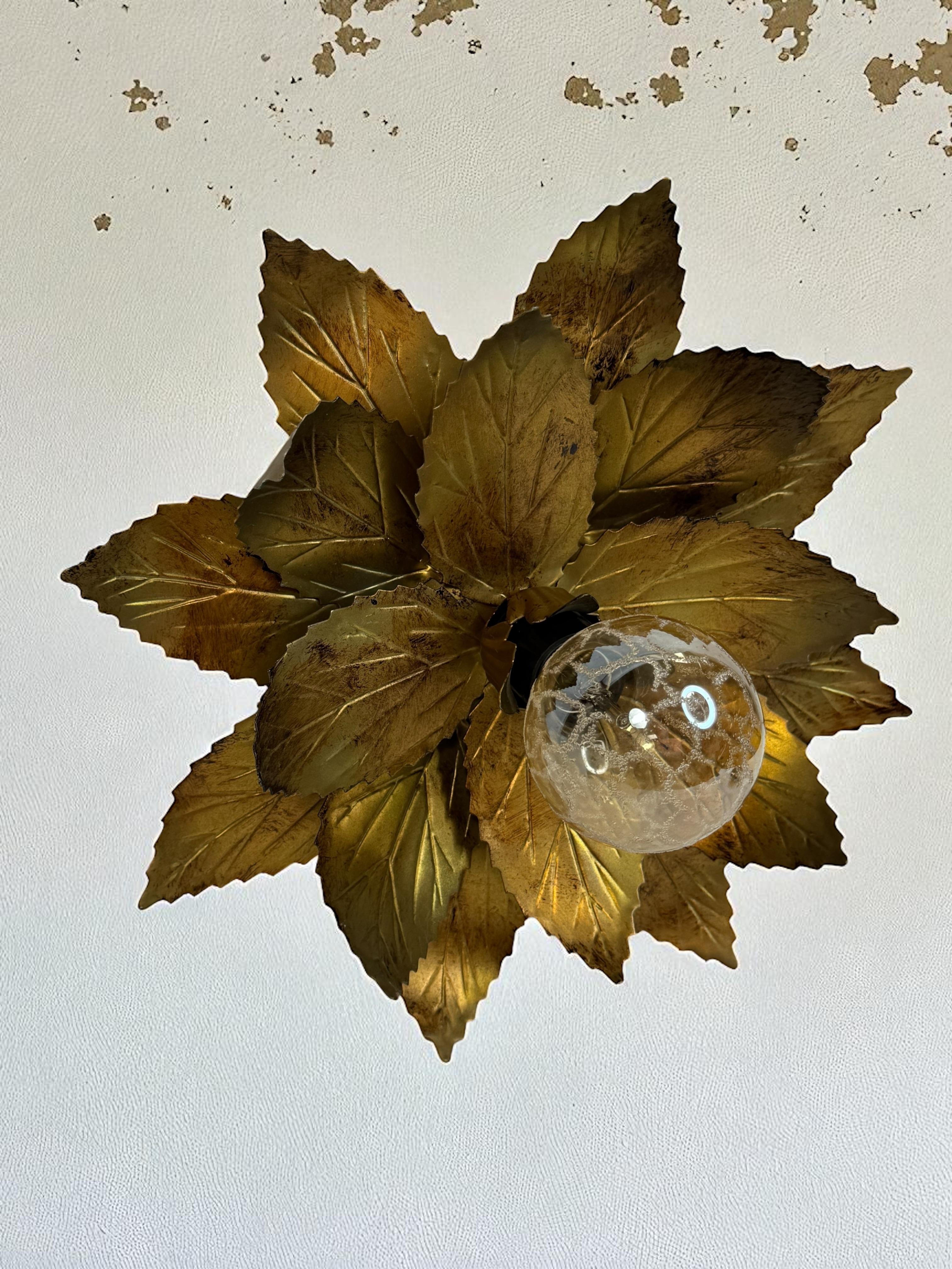Gorgeous Kogl Koegl Gilt Leaf Tole Flush Mount Light Hollywood Regency, 1960s For Sale 6
