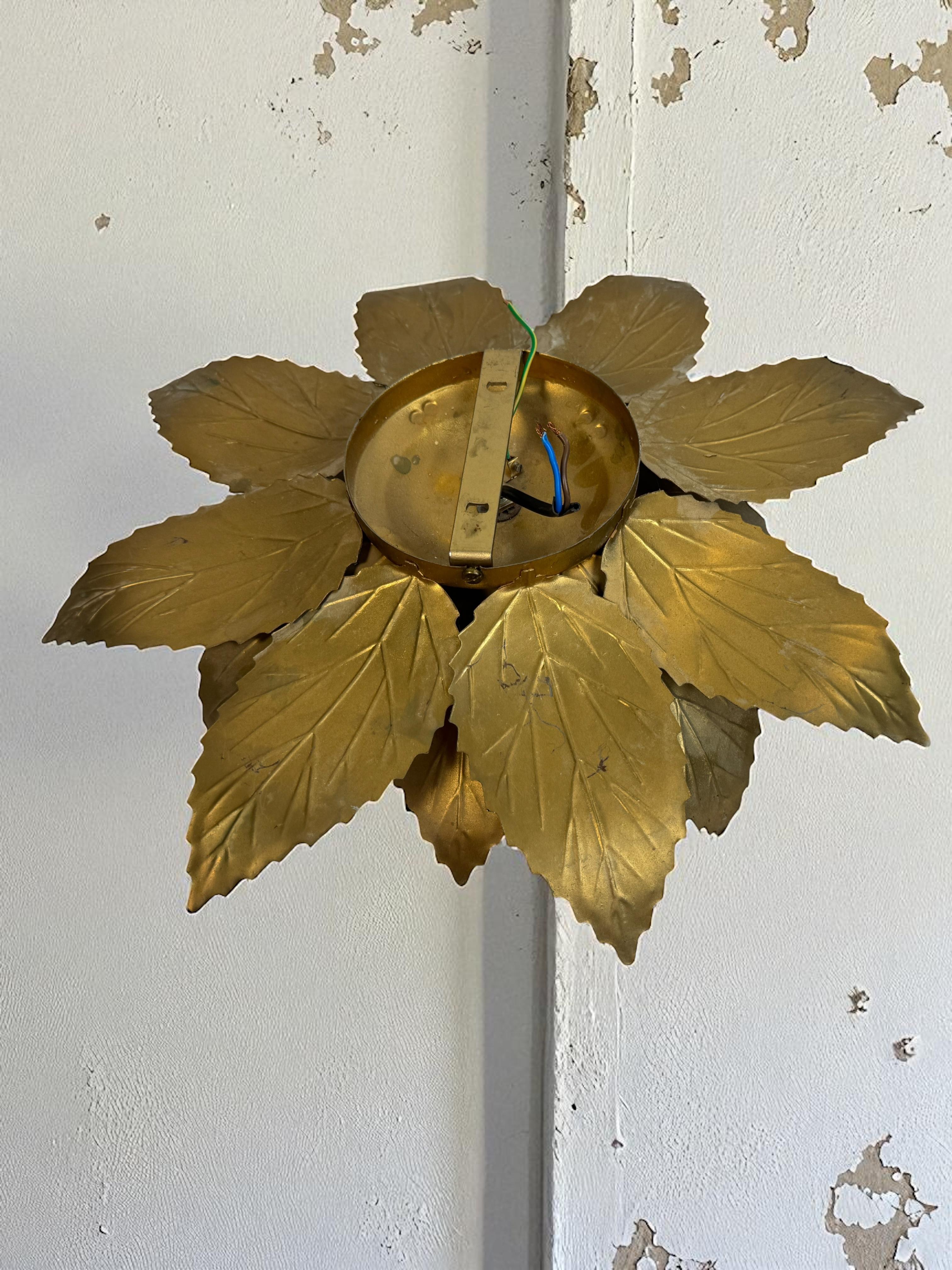 Gorgeous Kogl Koegl Gilt Leaf Tole Flush Mount Light Hollywood Regency, 1960s For Sale 8