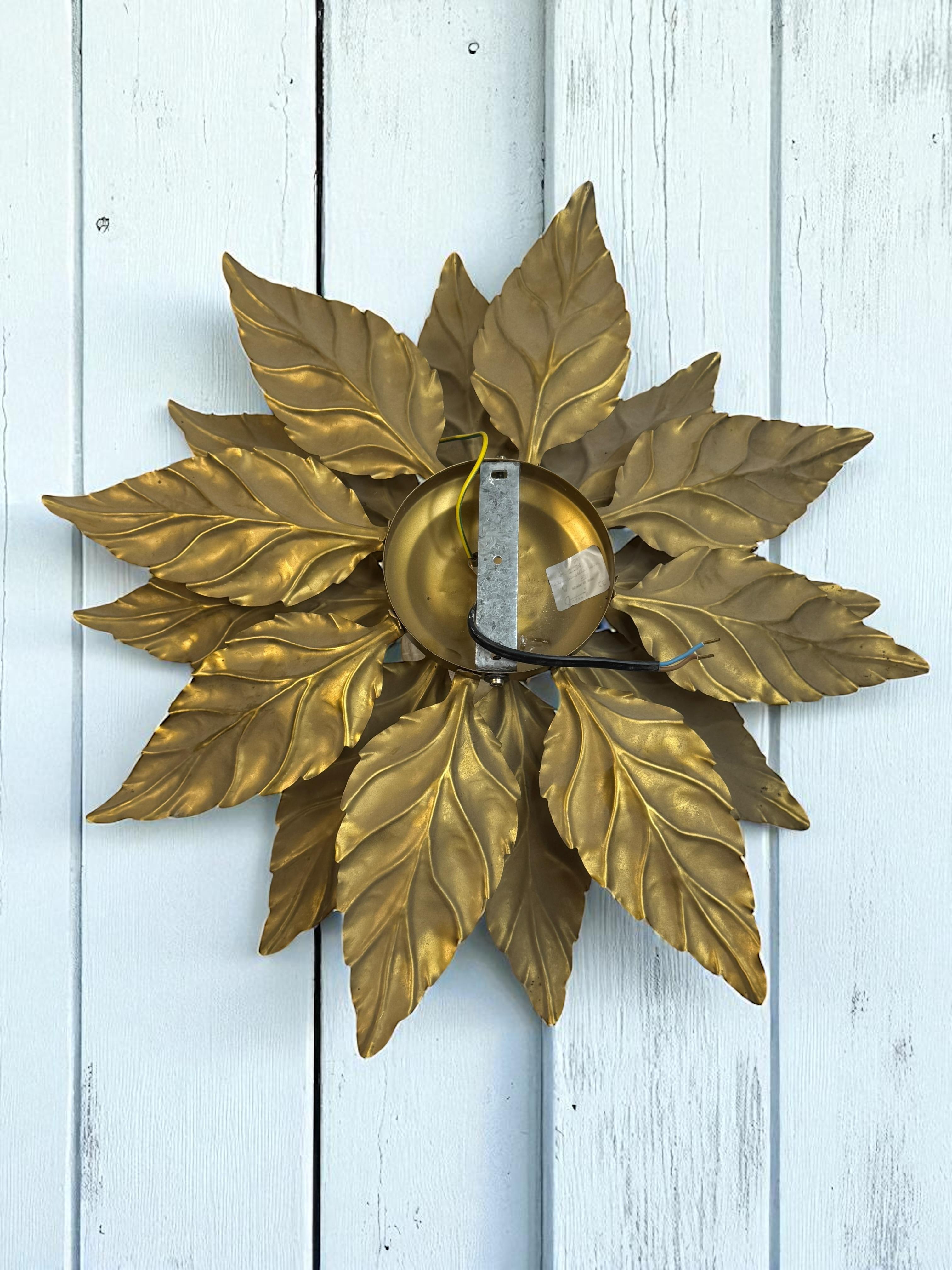 Gorgeous Kogl Koegl Gilt Leaf Tole Flush Mount Light Hollywood Regency, 1960s For Sale 10