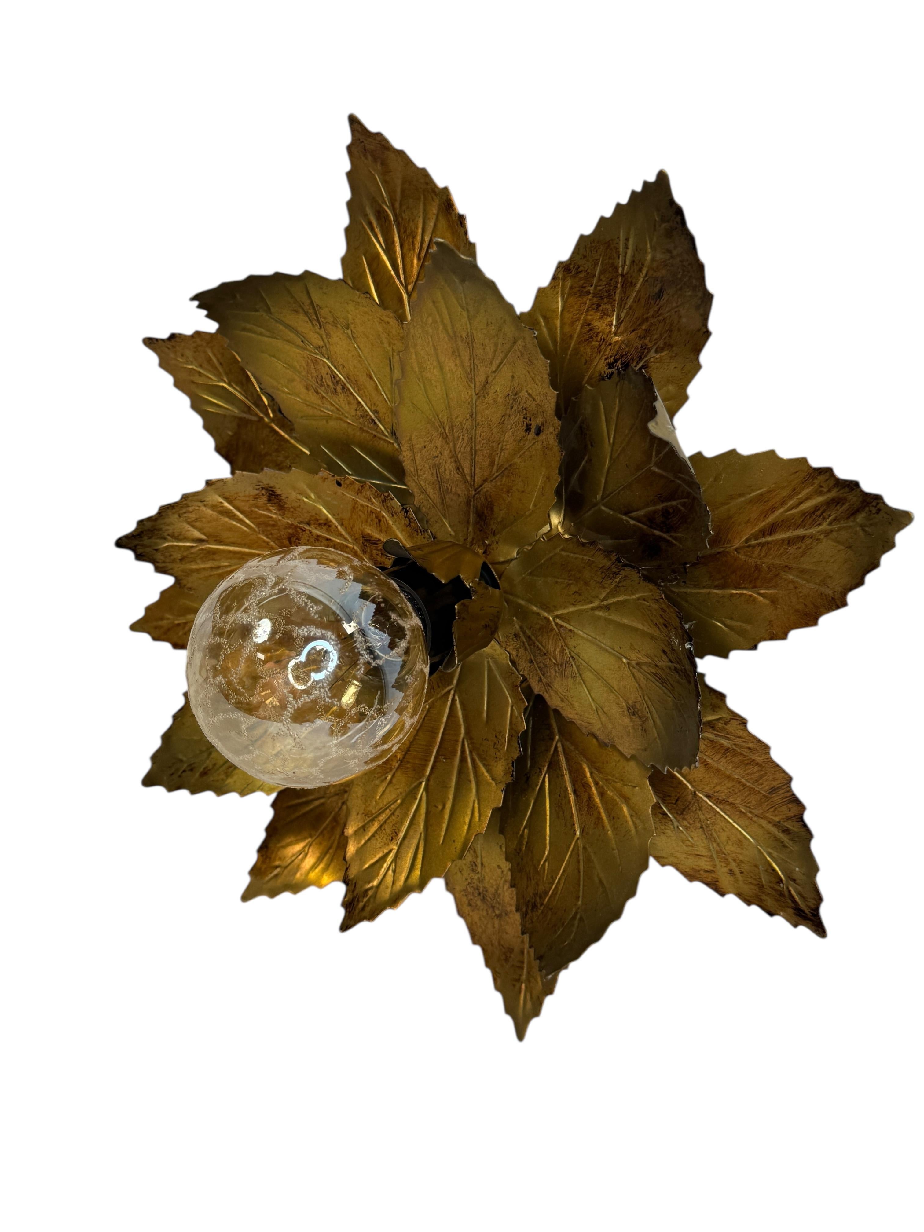 Gorgeous Kogl Koegl Gilt Leaf Tole Flush Mount Light Hollywood Regency, 1960s In Good Condition For Sale In Nuernberg, DE