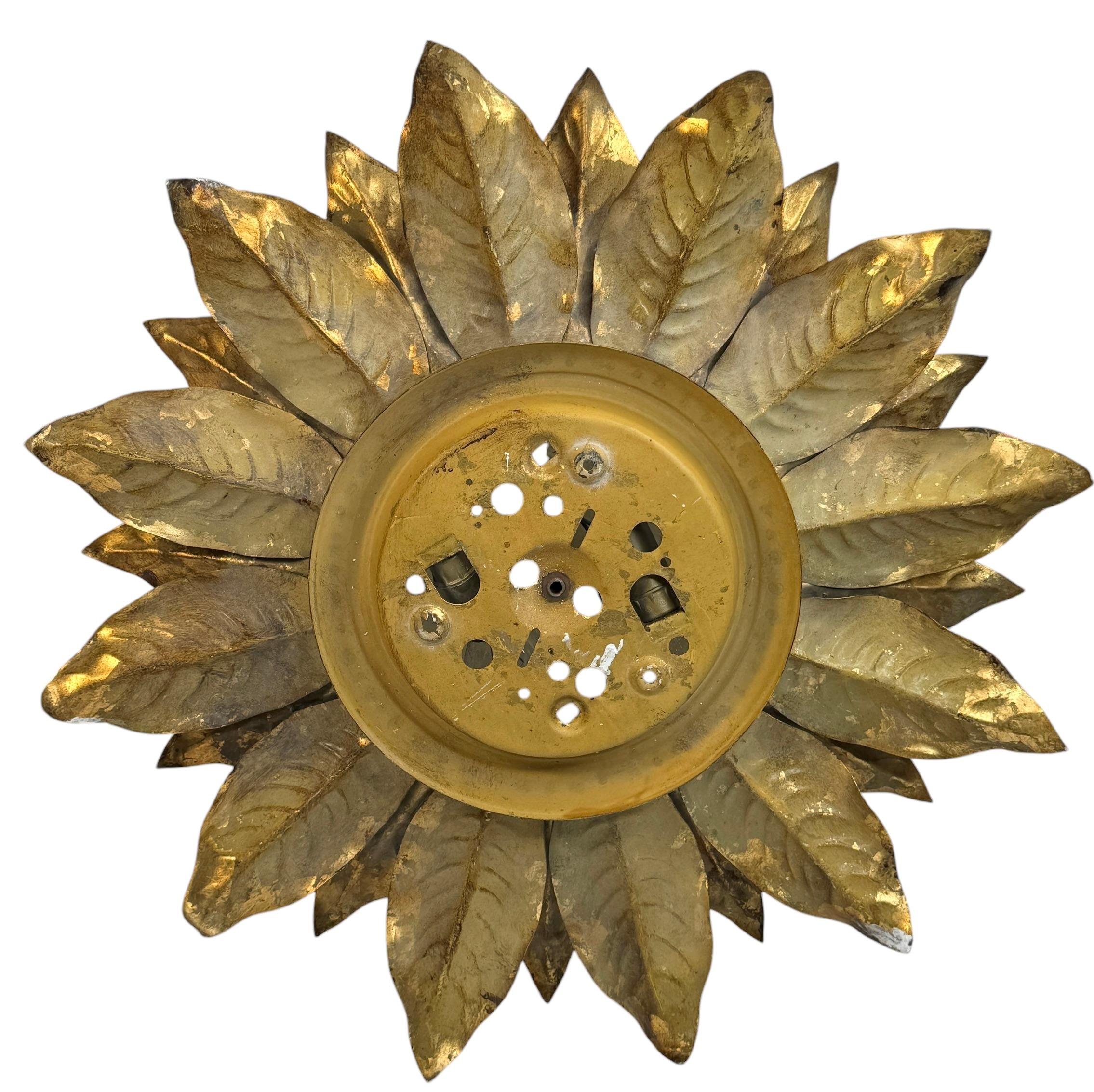 Gorgeous Kogl Koegl Gilt Leaf Tole Flush Mount Light Hollywood Regency, 1960s For Sale 2
