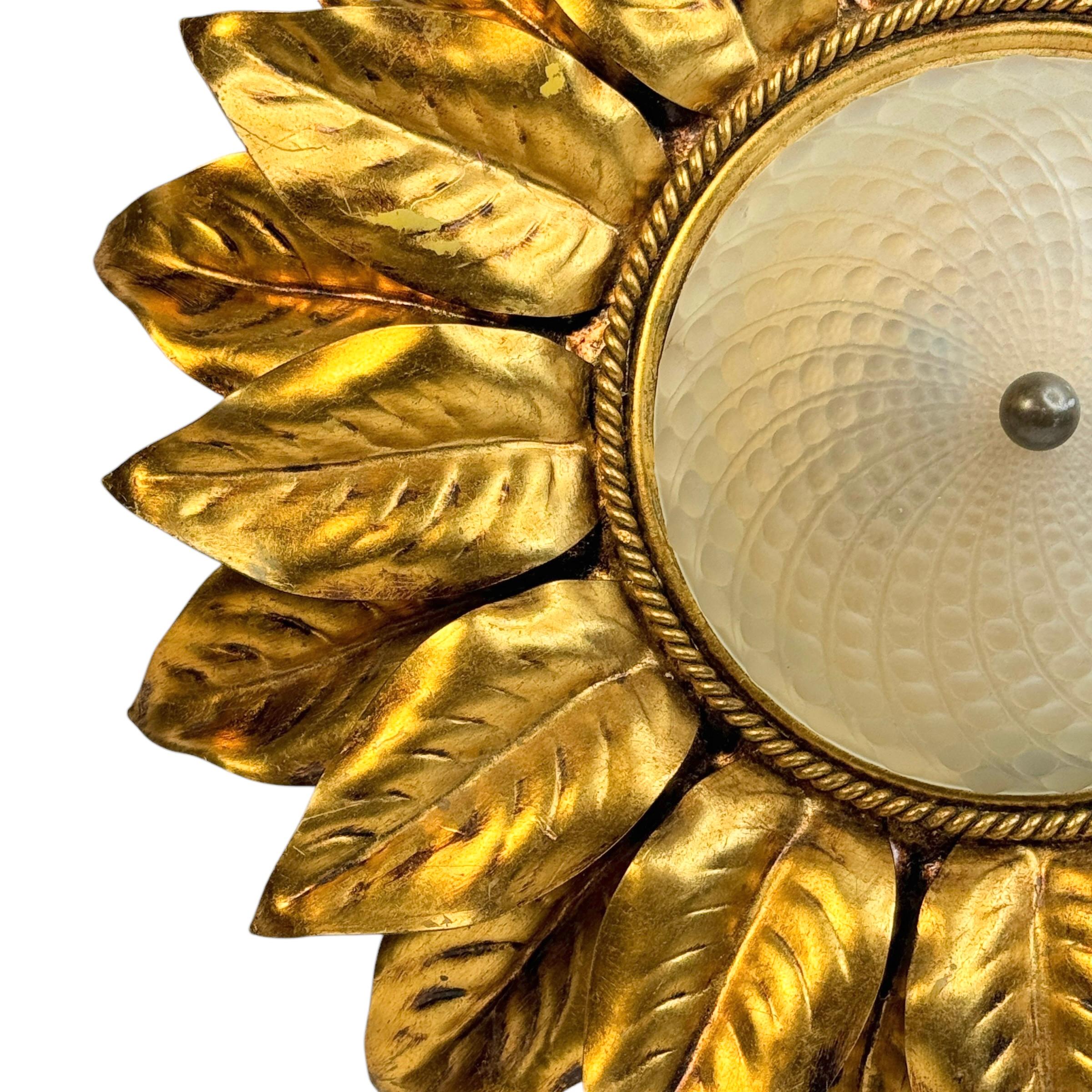 Gorgeous Kogl Koegl Gilt Leaf Tole Flush Mount Light Hollywood Regency, 1960s For Sale 3
