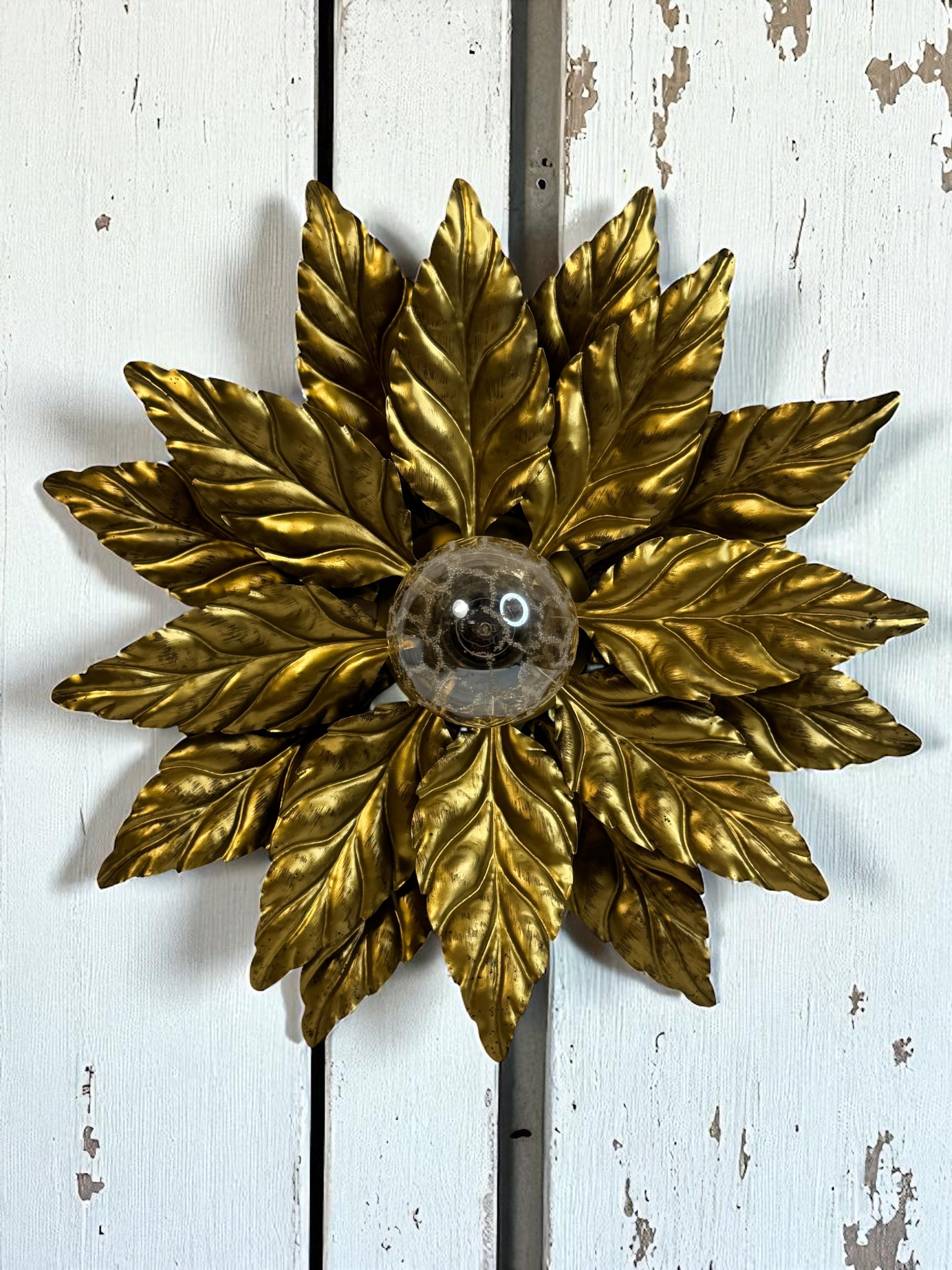 Gorgeous Kogl Koegl Gilt Leaf Tole Flush Mount Light Hollywood Regency, 1960s For Sale 3