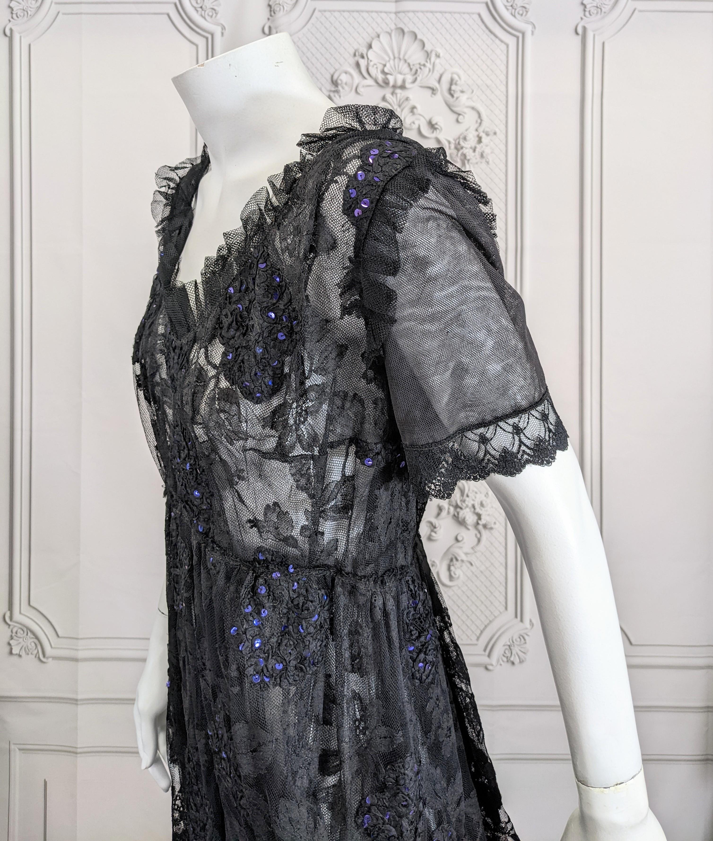 Precioso Vestido de Encaje y Lentejuelas Hortensia en venta 1