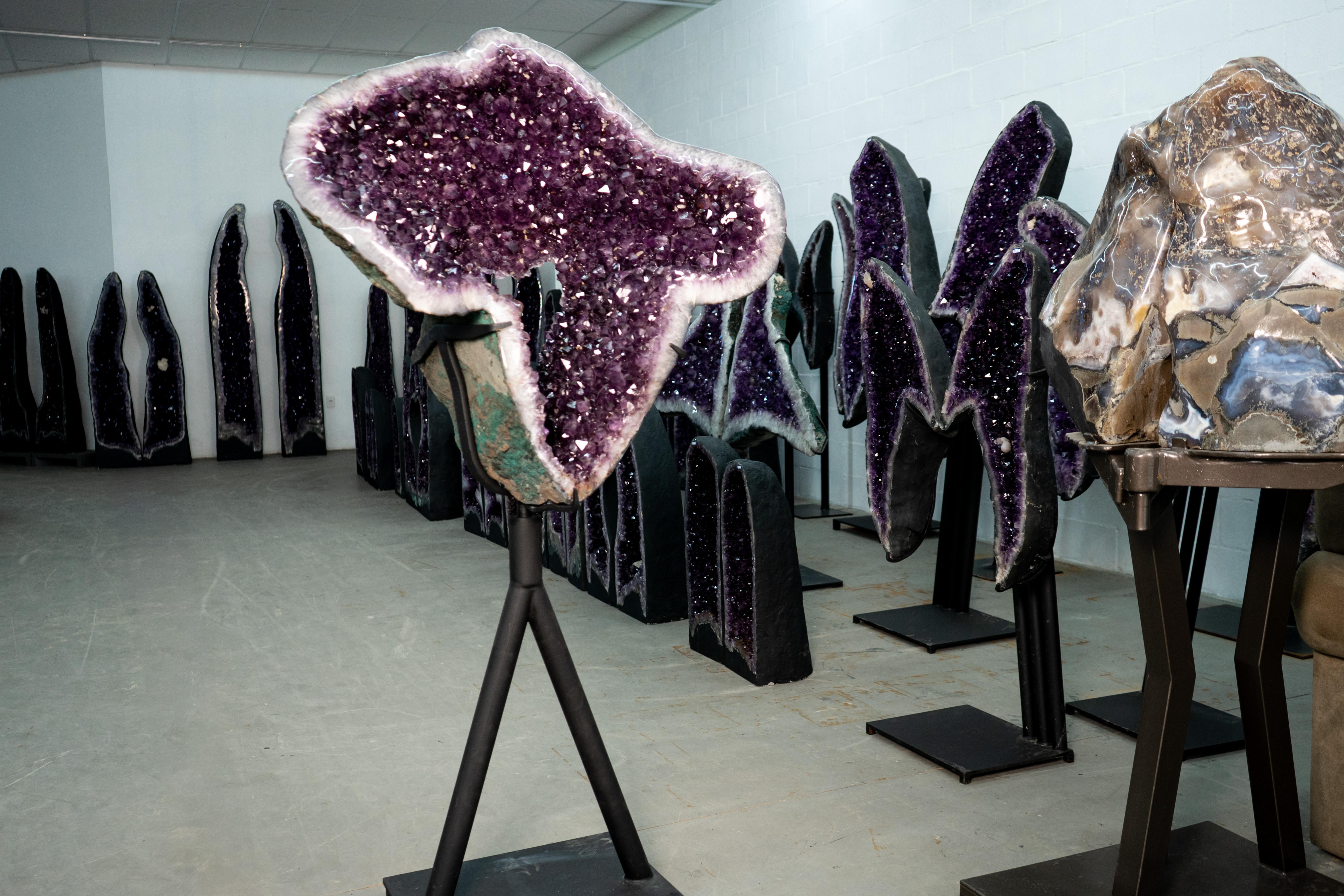 Large Sculptural Amethyst Geode Portal on Custom-Made Stand, High-Quality For Sale 2
