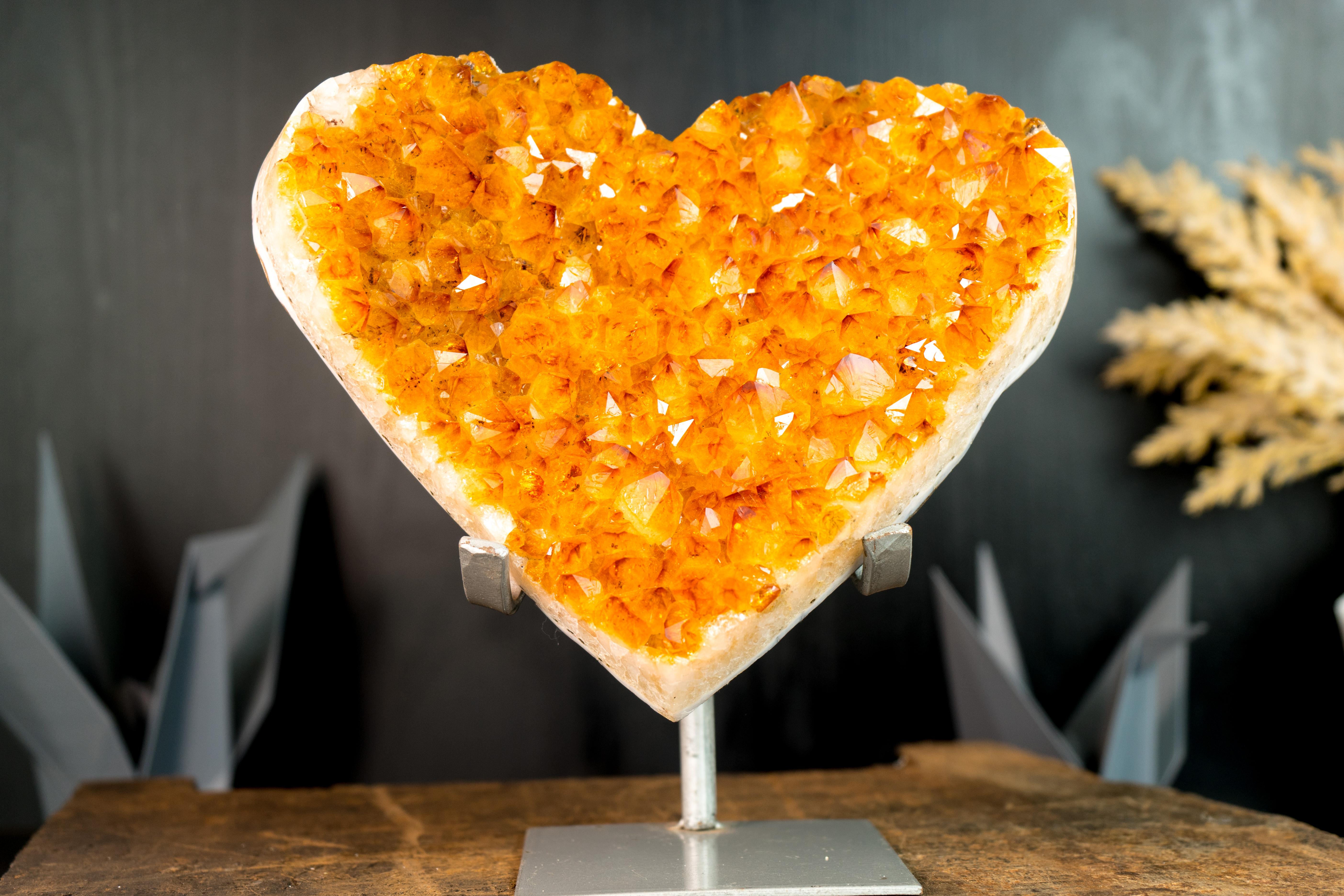 Gorgeous Large Golden Orange Heart with High-Grade Citrine Druzy, Hand carved In New Condition For Sale In Ametista Do Sul, BR