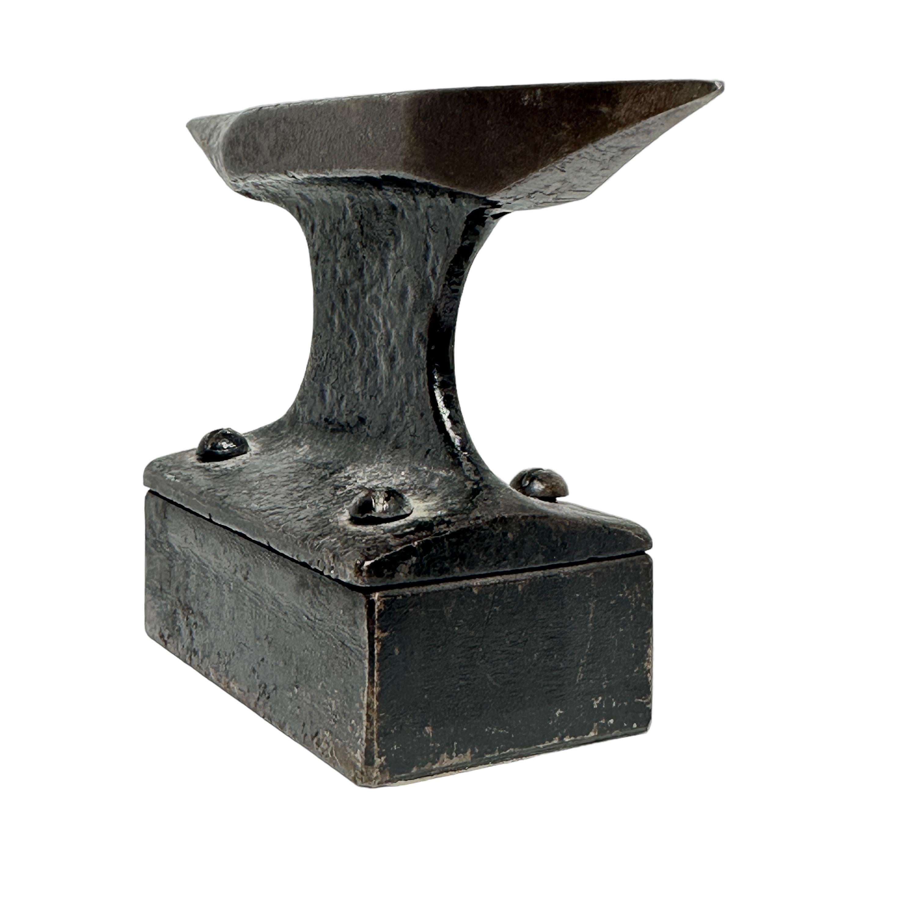 Gorgeous Late 19th Century Austrian Jewelers Anvil, 1890s, Vienna In Good Condition For Sale In Nuernberg, DE