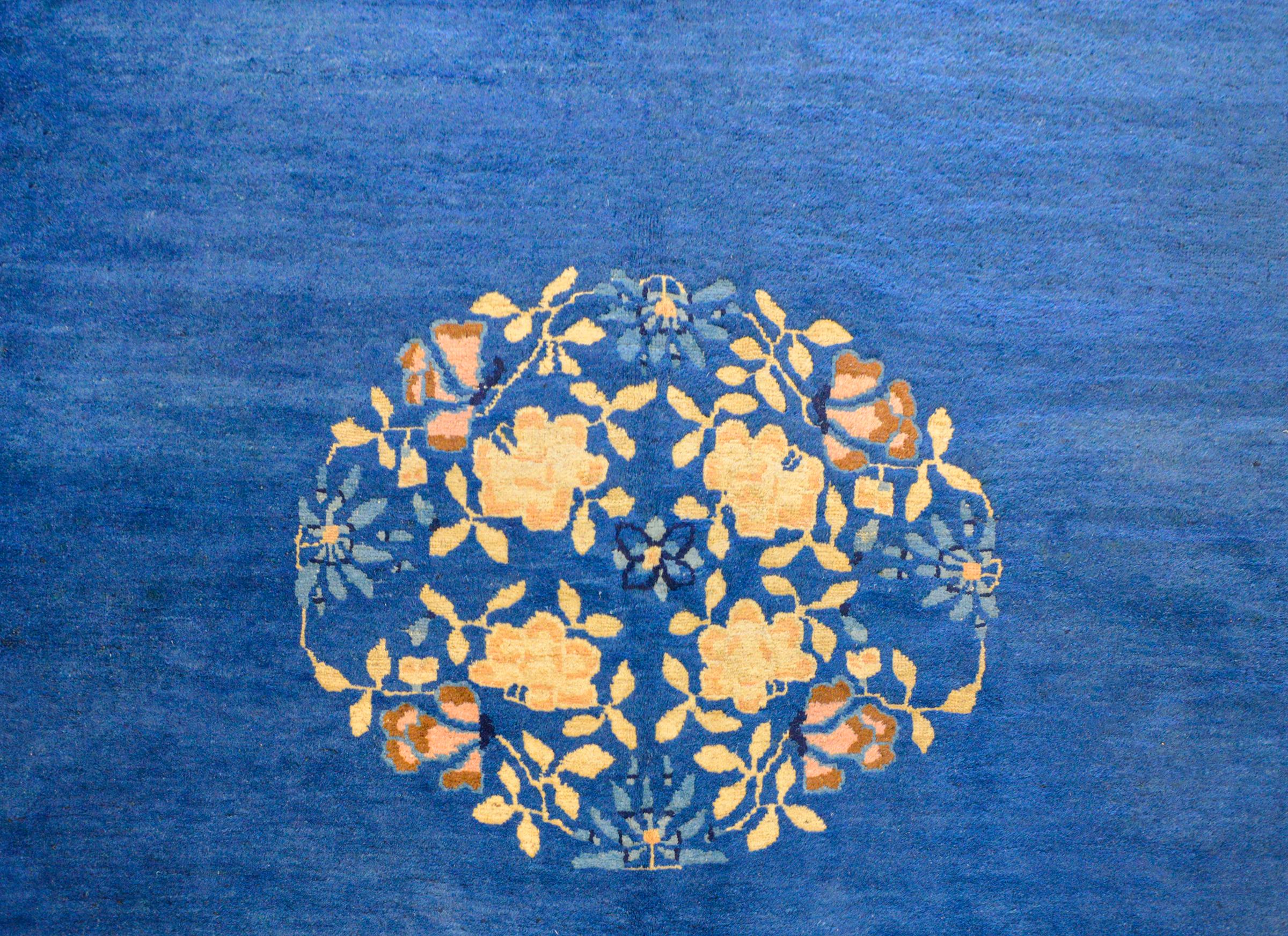 Gorgeous Early 20th Century Peking Rug In Good Condition For Sale In Chicago, IL