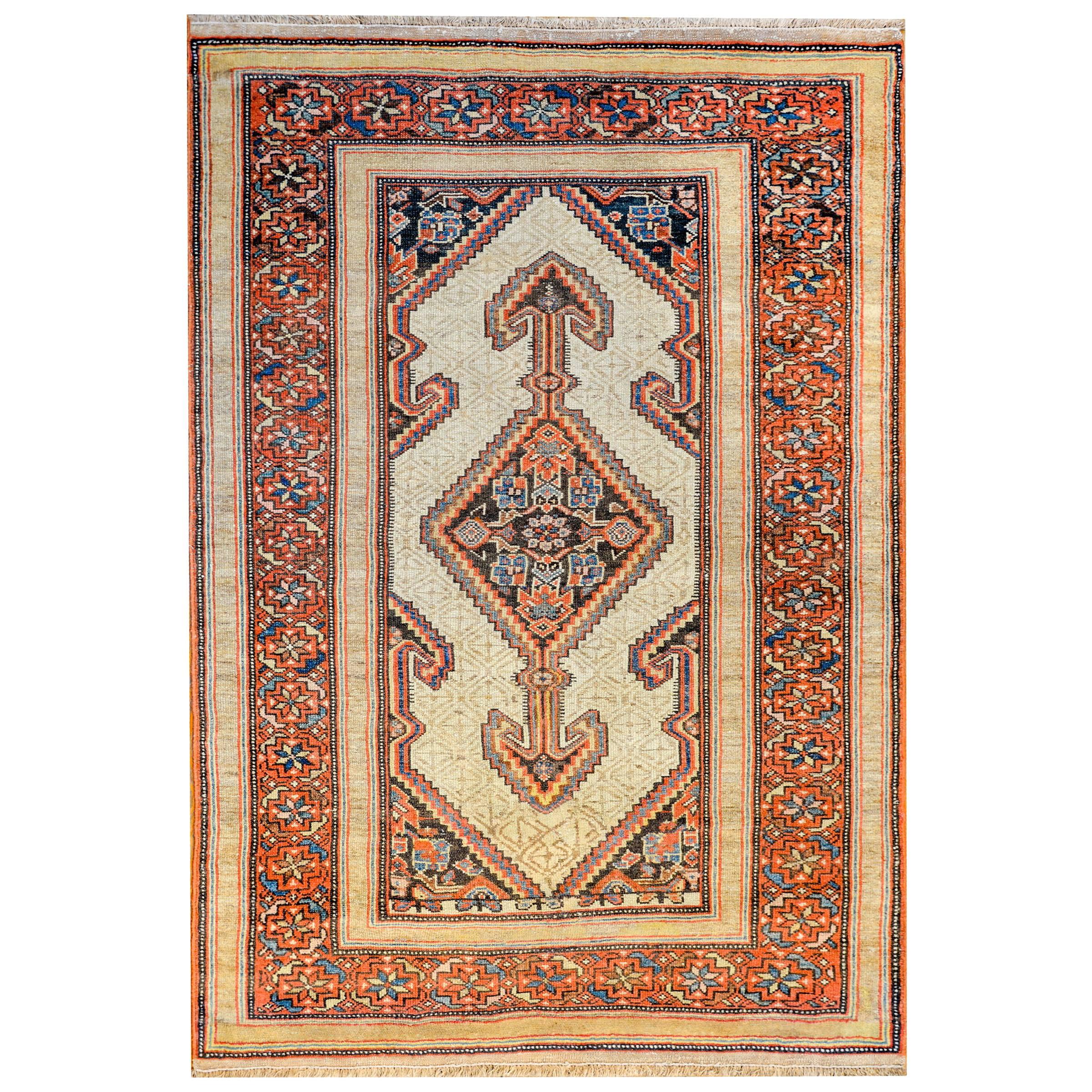 Gorgeous Late 19th Century Serab Rug For Sale