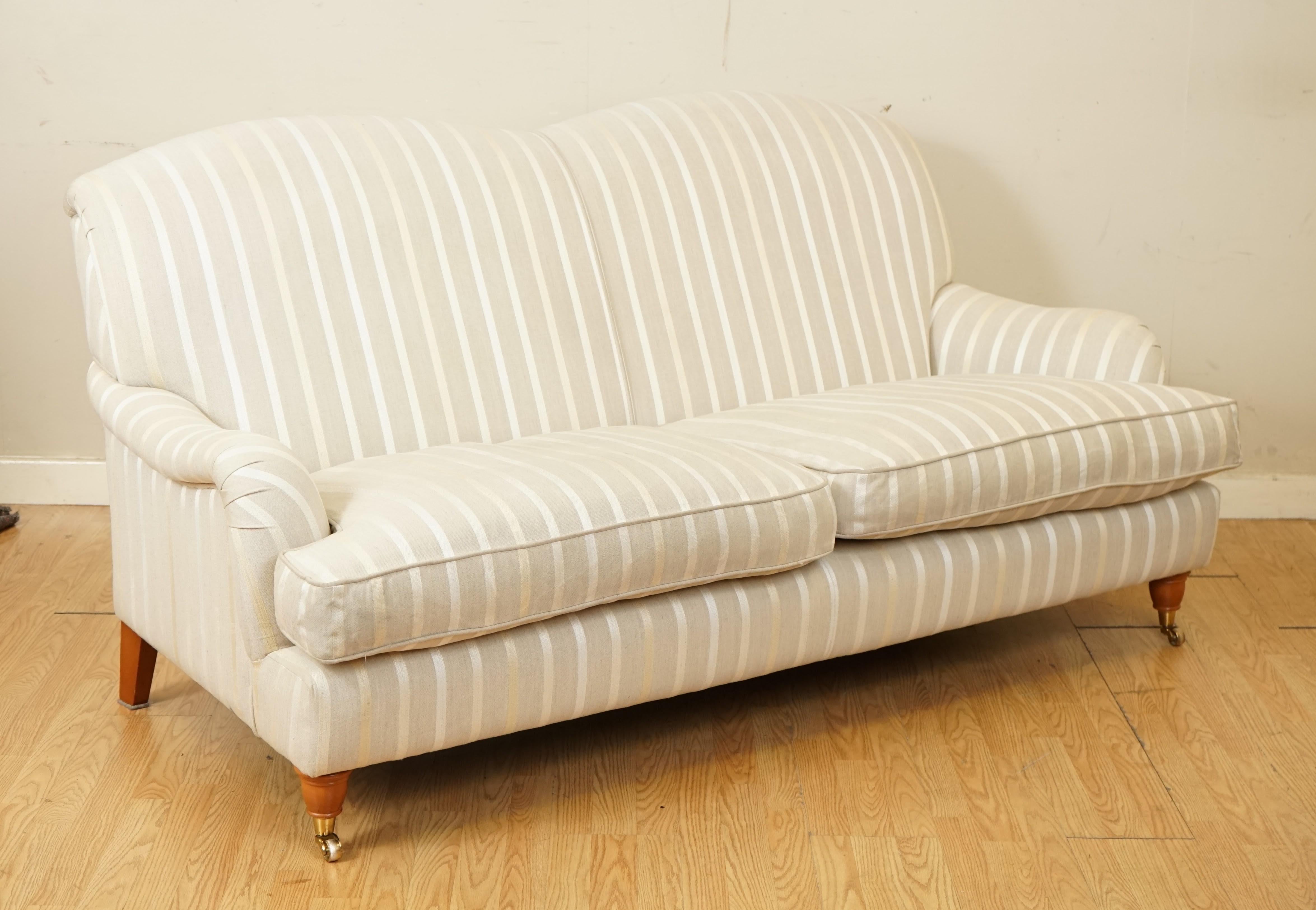 We are so excited to present to you this Gorgeous Laura Ashley Howard Style Sofa.

This is a solid and very good quality sofa, it has been upholstery cleaned.

Please carefully look at the pictures to see the condition before purchasing as they