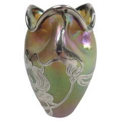 Splendido vaso Loetz Silberiris Art Nouveau con sovrapposizione d'argento