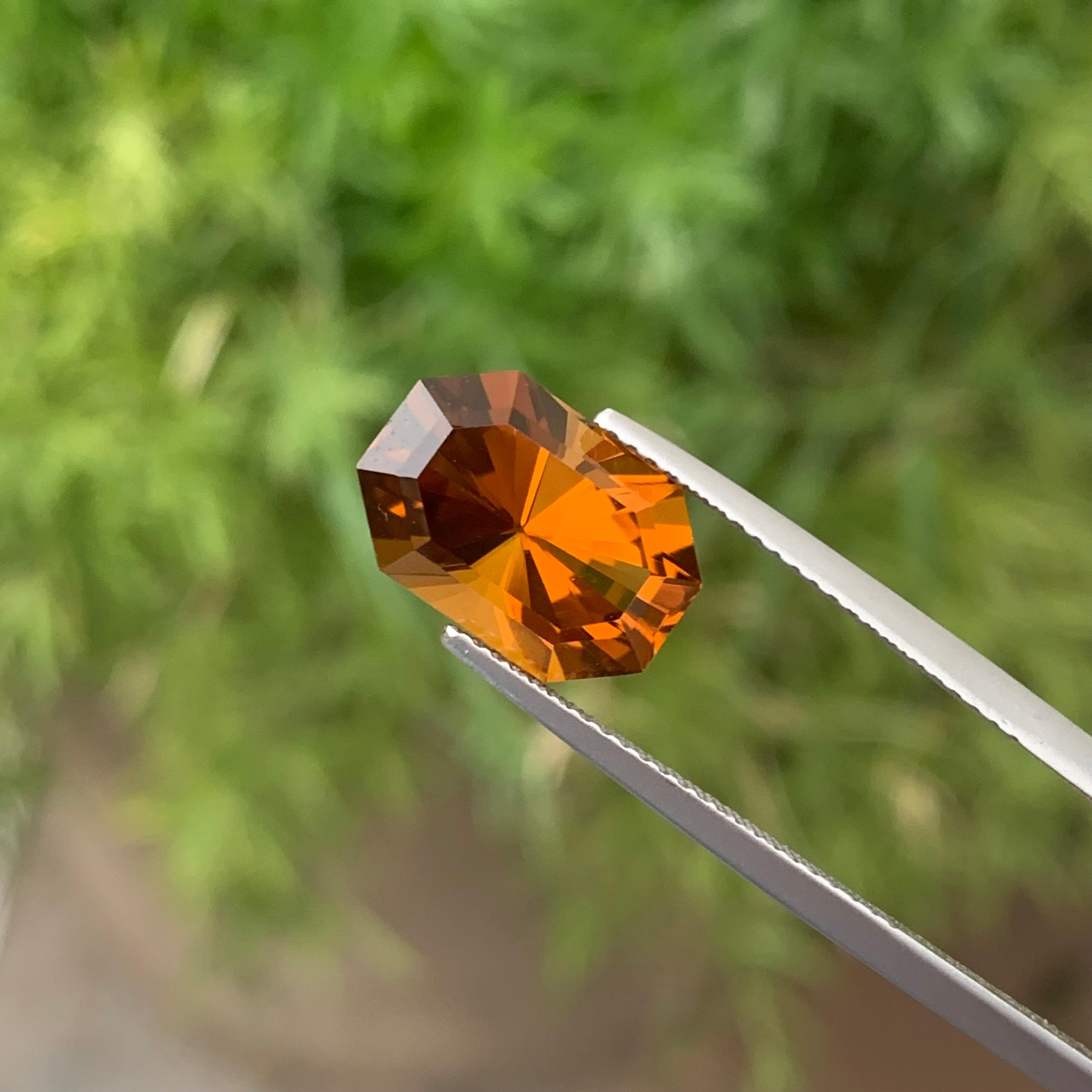 Emerald Cut Gorgeous Loose 5.0 Carat Fancy Cut Brown Citrine Gemstone from Brazil For Sale