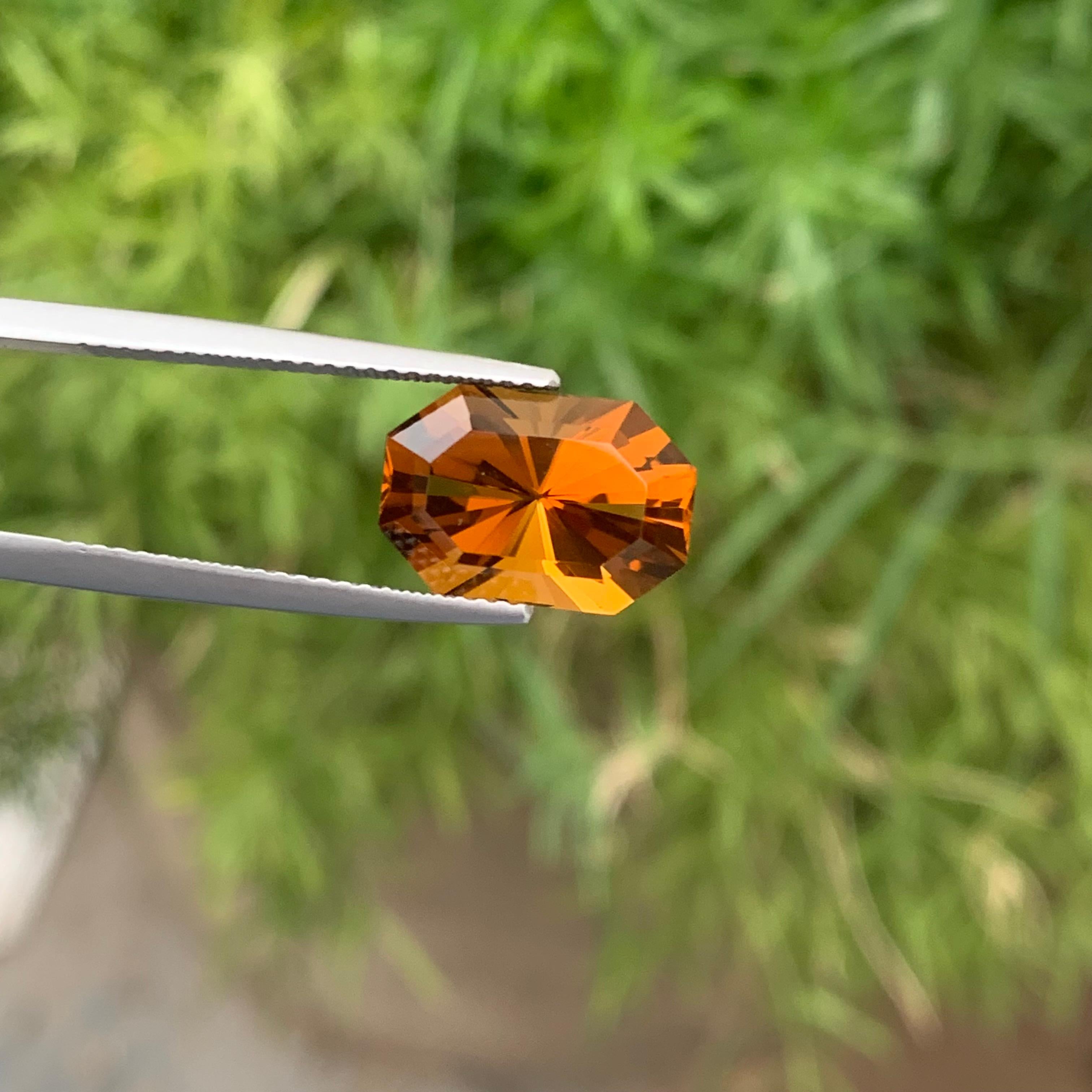 Women's or Men's Gorgeous Loose 5.0 Carat Fancy Cut Brown Citrine Gemstone from Brazil For Sale