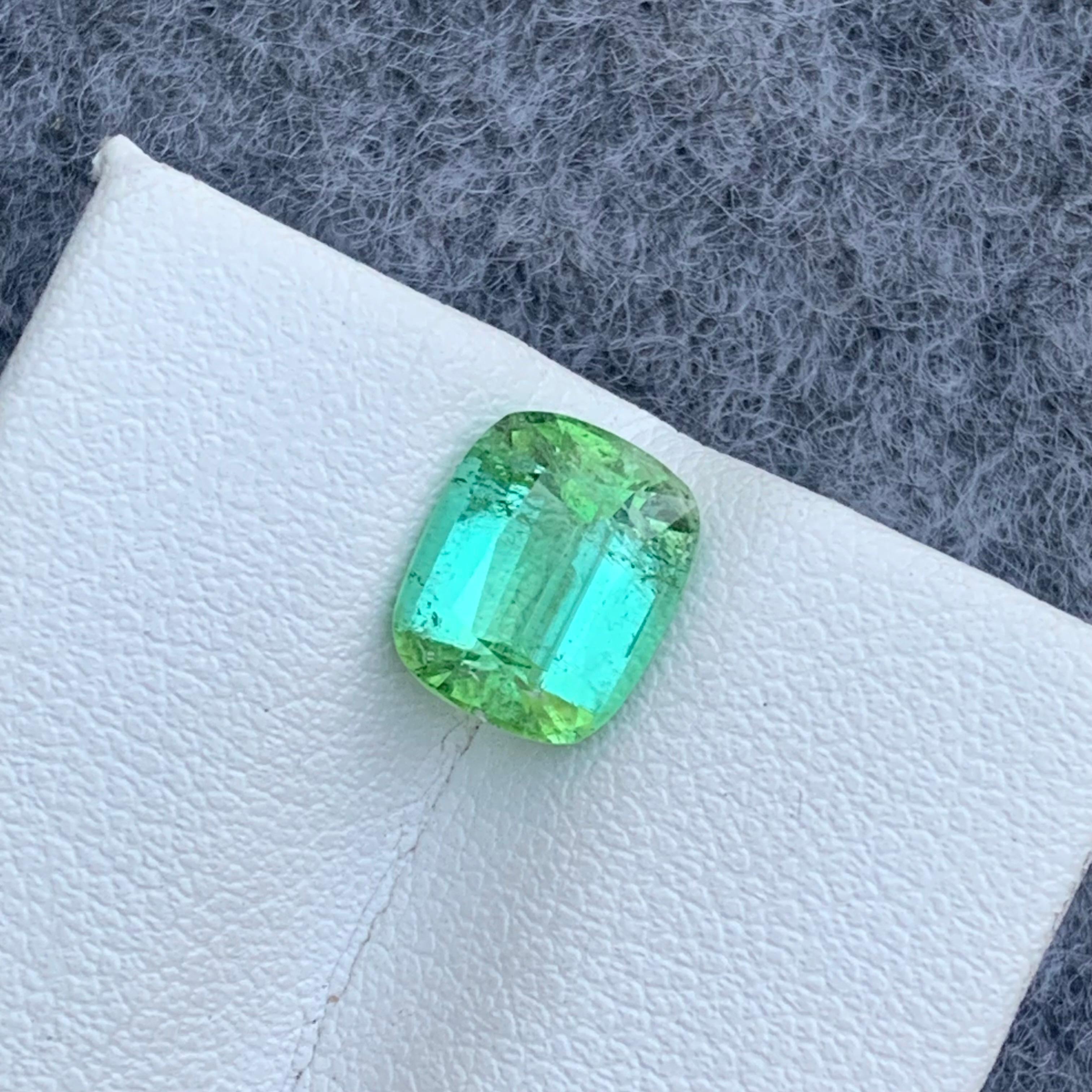 Gorgeous Loose Mint Green Tourmaline 2.50 Carat SI Included for Jewelry Making For Sale 2
