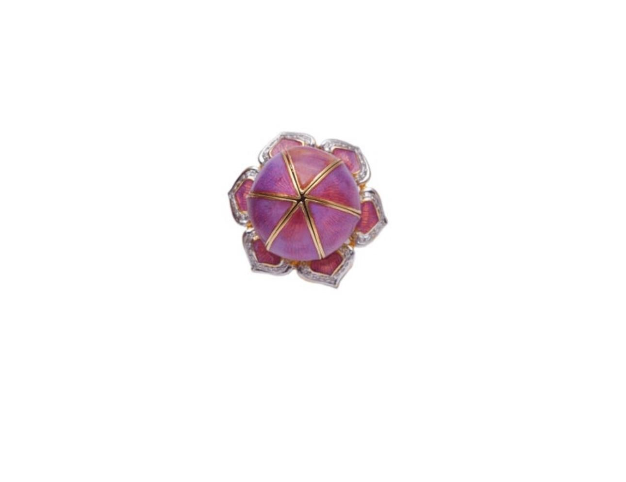 Gorgeous Lotus Flower which open & Close with solitaire Diamond and Enamel S 6.5 For Sale 7