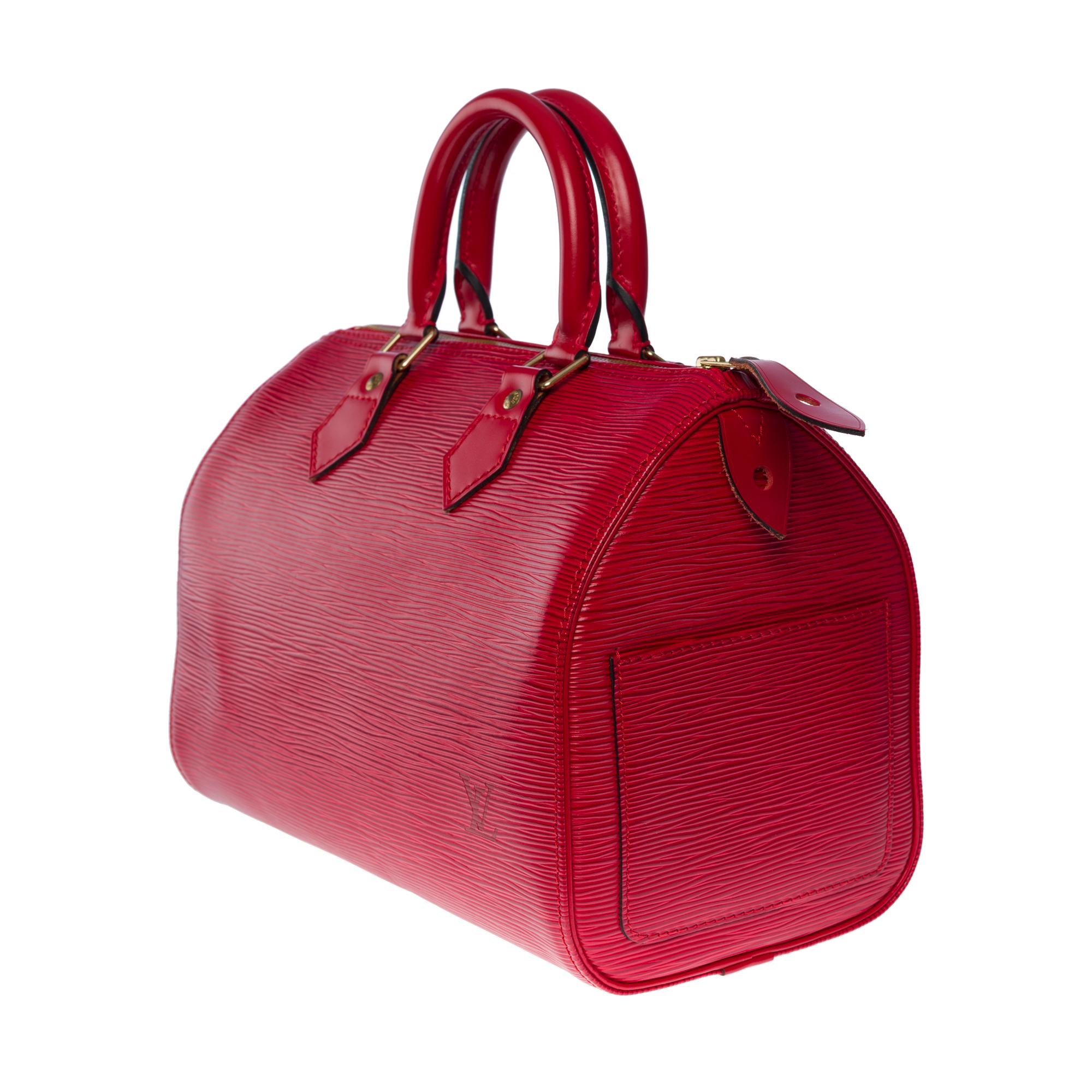  Magnifique sac à main Louis Vuitton Speedy 25 en cuir épi rouge et métal doré Unisexe 