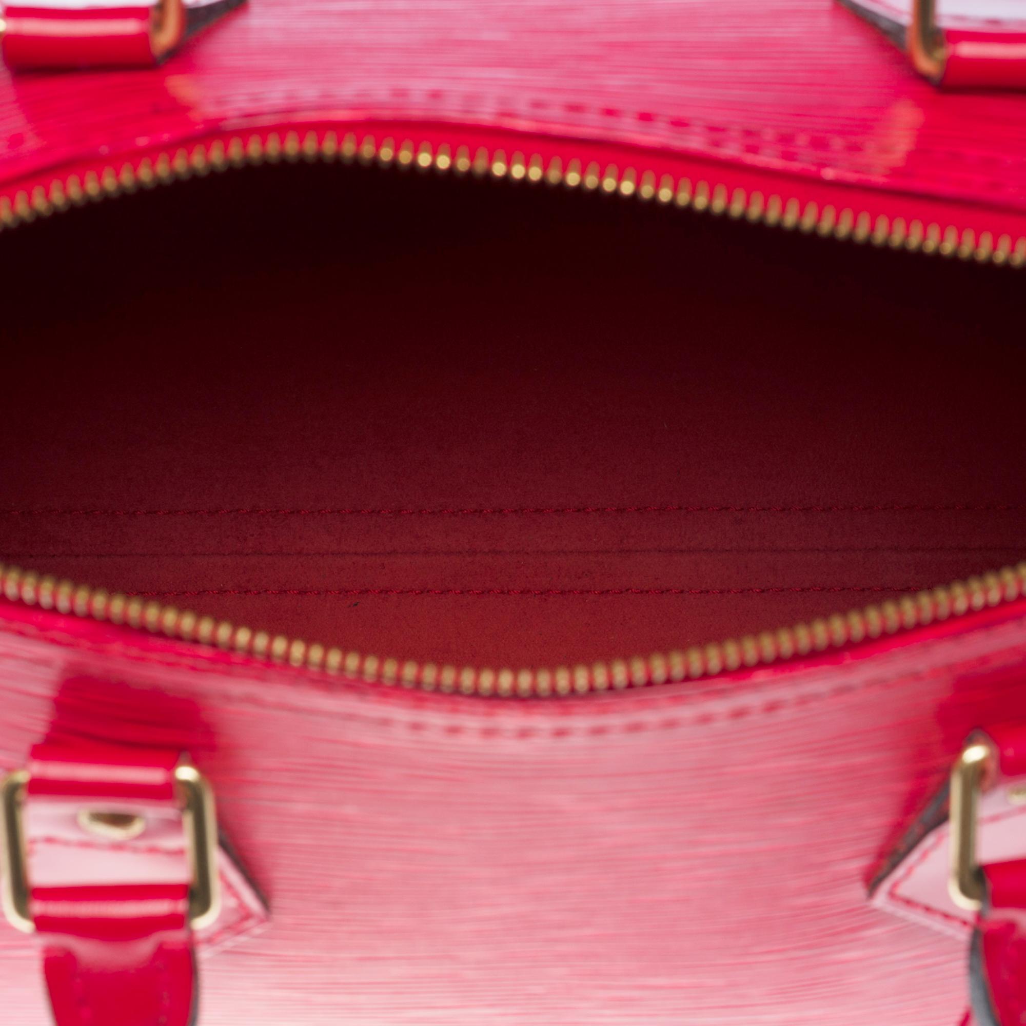 Gorgeous Louis Vuitton Speedy 30 handbag in red épi leather and gold hardware 3