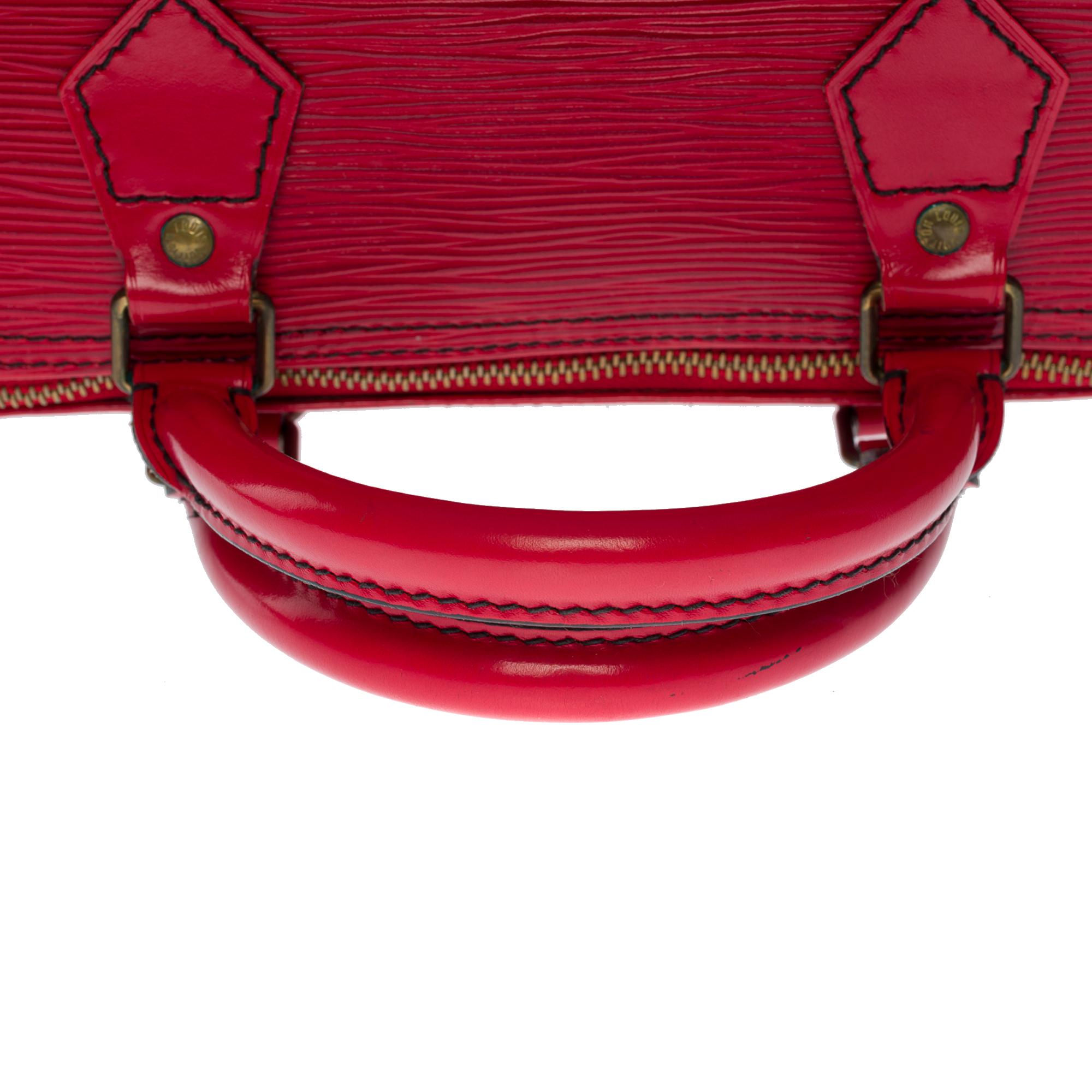 Wunderschöne Louis Vuitton Speedy 30 Handtasche aus rotem epi-Leder und goldenen Beschlägen 4