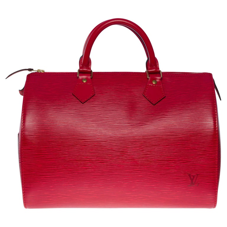 Gorgeous Louis Vuitton Speedy 30 handbag in red epi leather and gold hardware For Sale