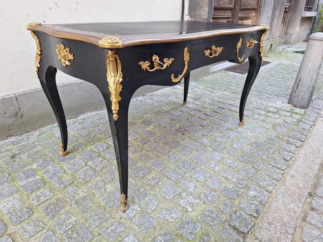 Magnifique bureau plat de style Louis XV, en bronze doré, monté sur bronze doré, bureau plat, bureau d'écriture ! en vente 2