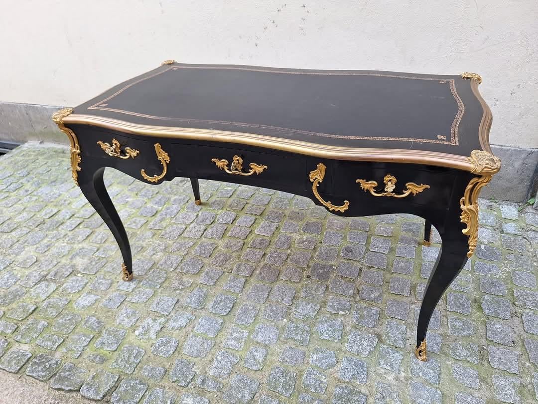 Magnifique bureau plat de style Louis XV, en bronze doré, monté sur bronze doré, bureau plat, bureau d'écriture ! en vente 6