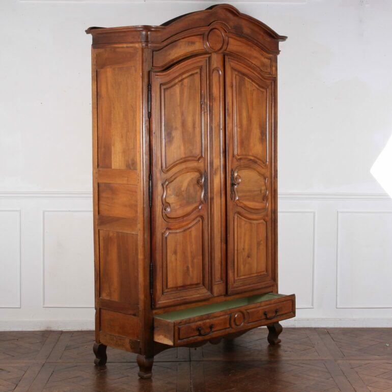 Gorgeous Louis XVI Style Walnut Armoire From Paris, Circa 1780 In Good Condition For Sale In Vancouver, British Columbia