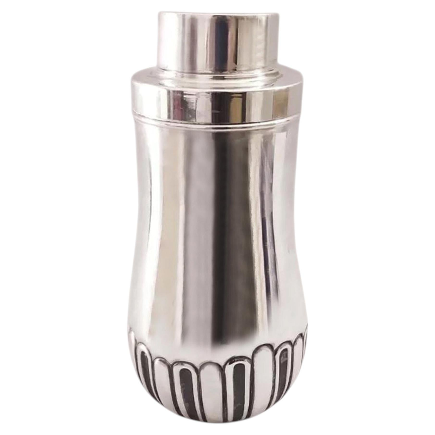 Gorgeous Macabo Cocktail Shaker, Stainless Steel with Sculptural Base