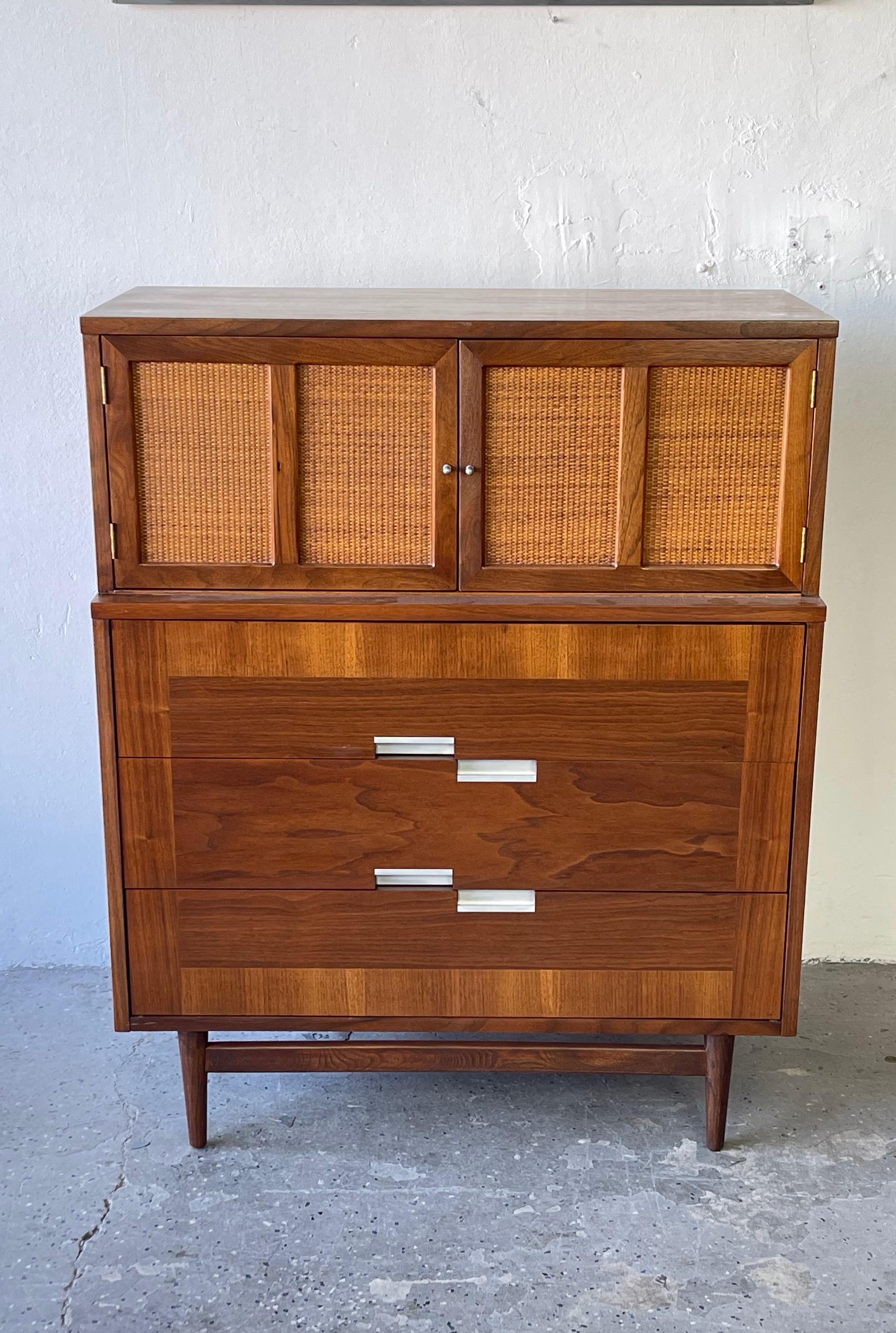 Gorgeous MCM Mid-Century Modern American of Martinsville Accord Highboy Dresser 7