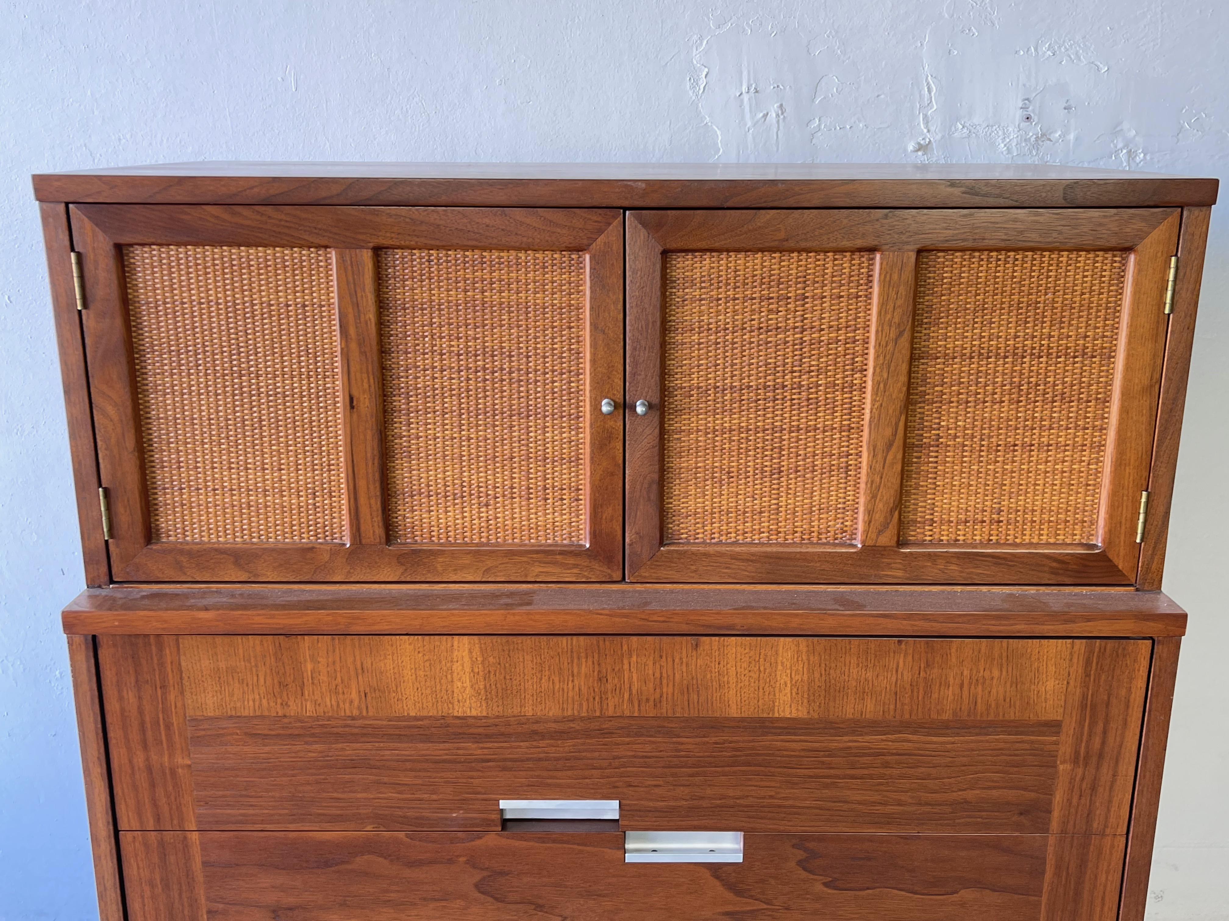 Gorgeous MCM Mid-Century Modern American of Martinsville Accord Highboy Dresser 2