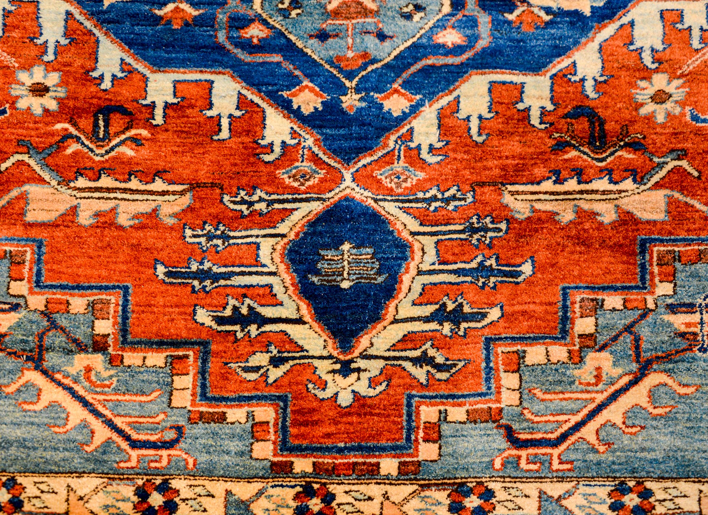 Gorgeous Mid-20th Century Serapi Rug In Good Condition In Chicago, IL