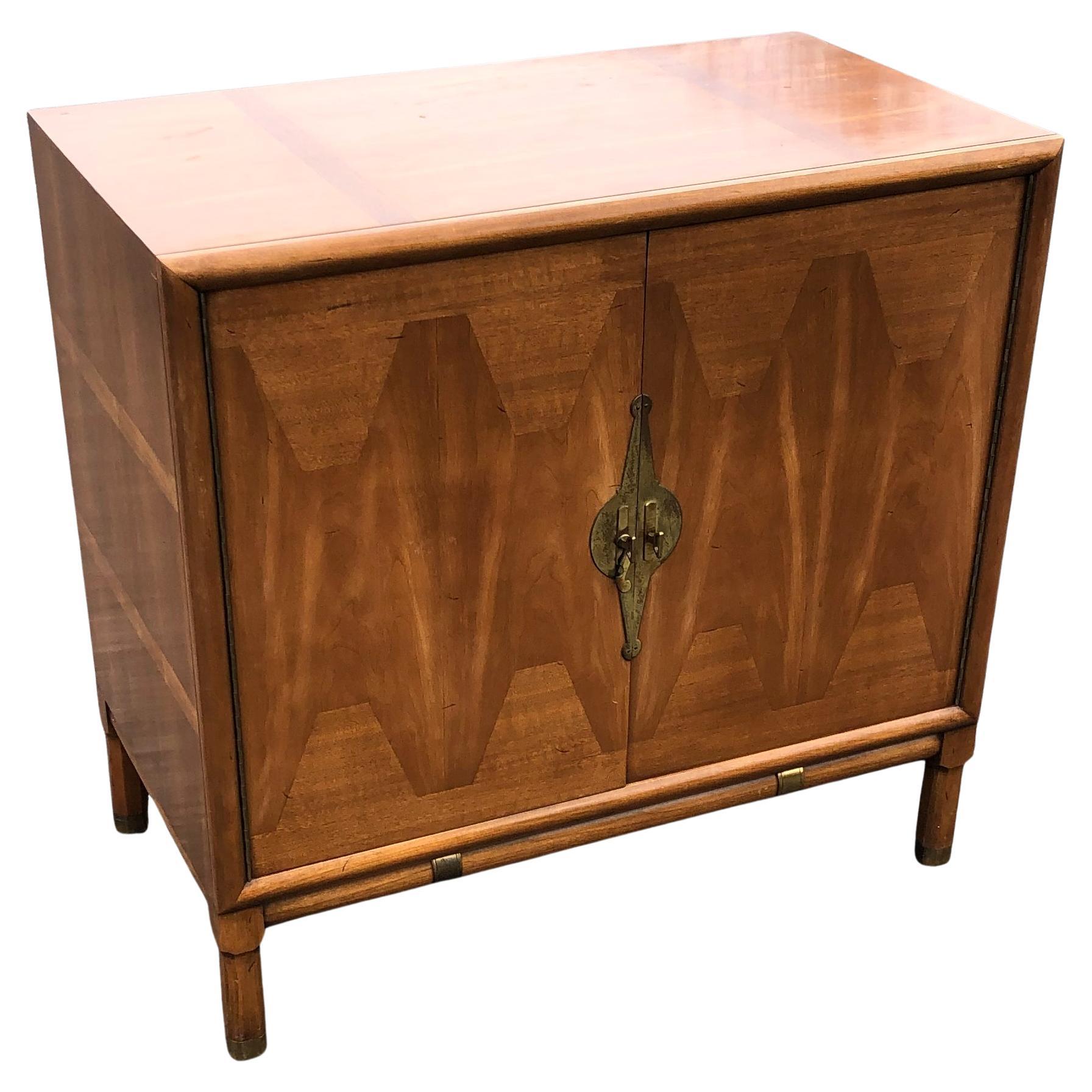 Gorgeous Midcentury Cabinet with Exquisite Marquetry Attributed to Renzo Rutili