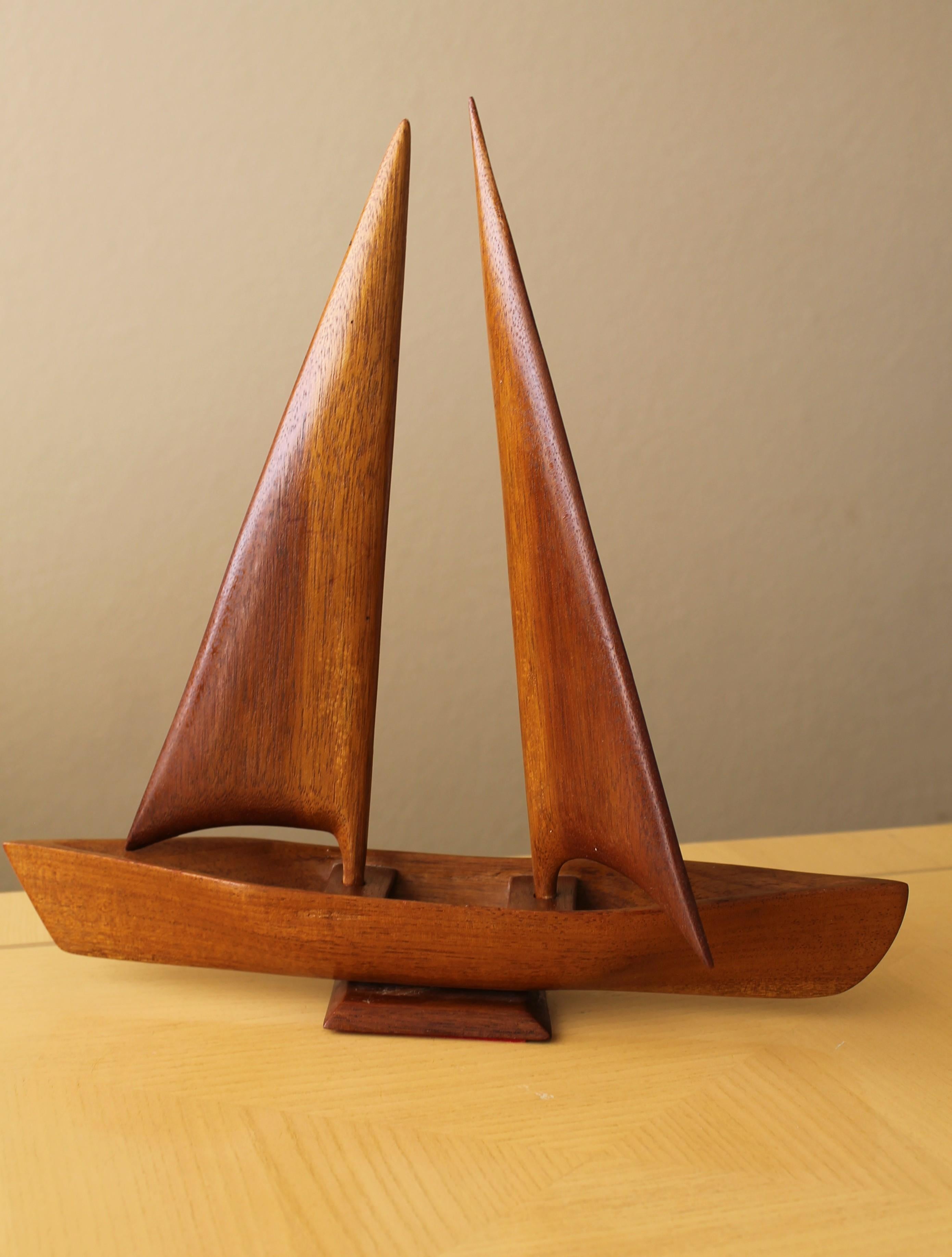 Gorgeous Mid Century Danish Styled Teak Sailboat Sculpture 1960 In Good Condition For Sale In Peoria, AZ