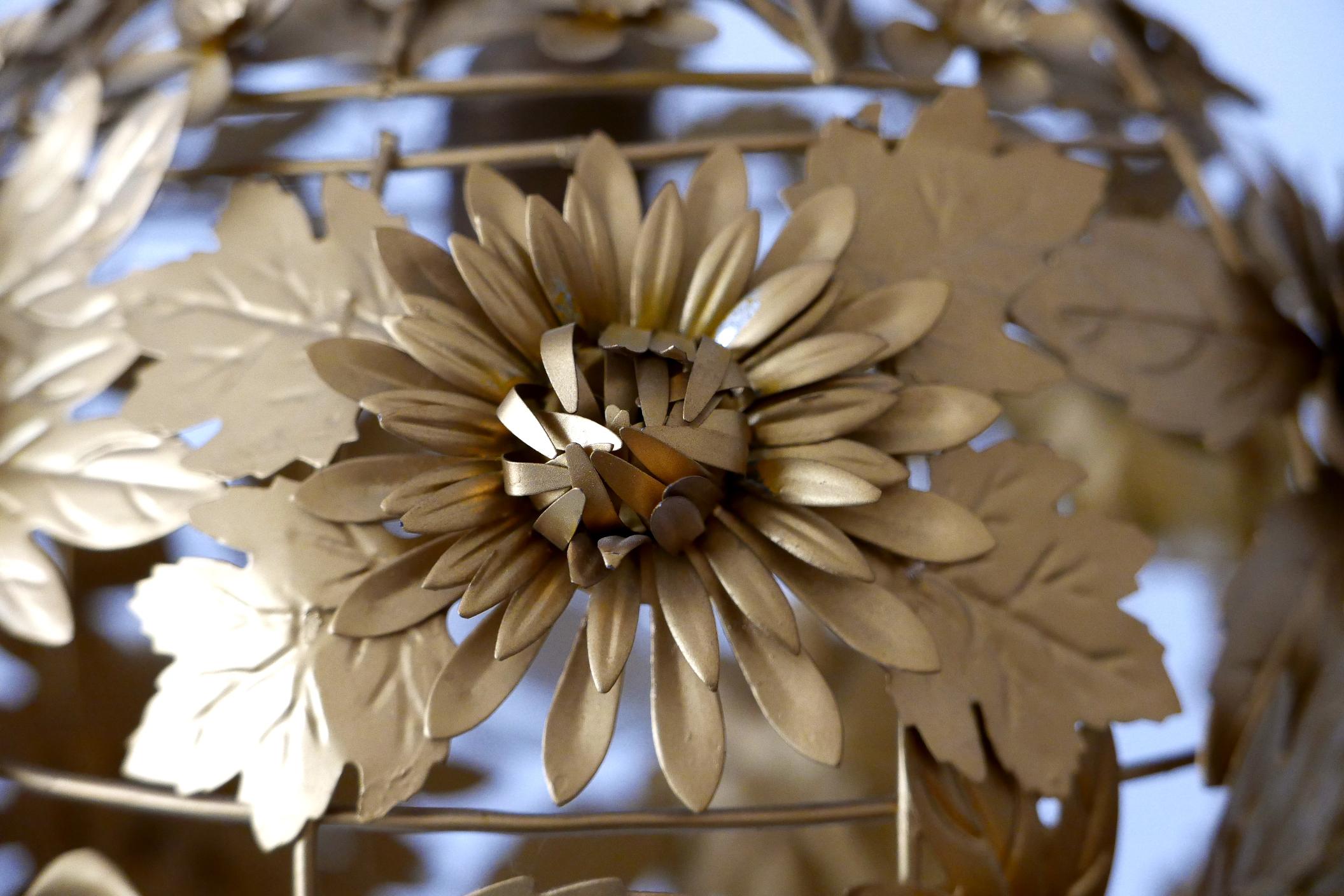 Gorgeous Mid-Century Modern Gilt Metal Floral Pendant Lamp, Germany, 1960s 7