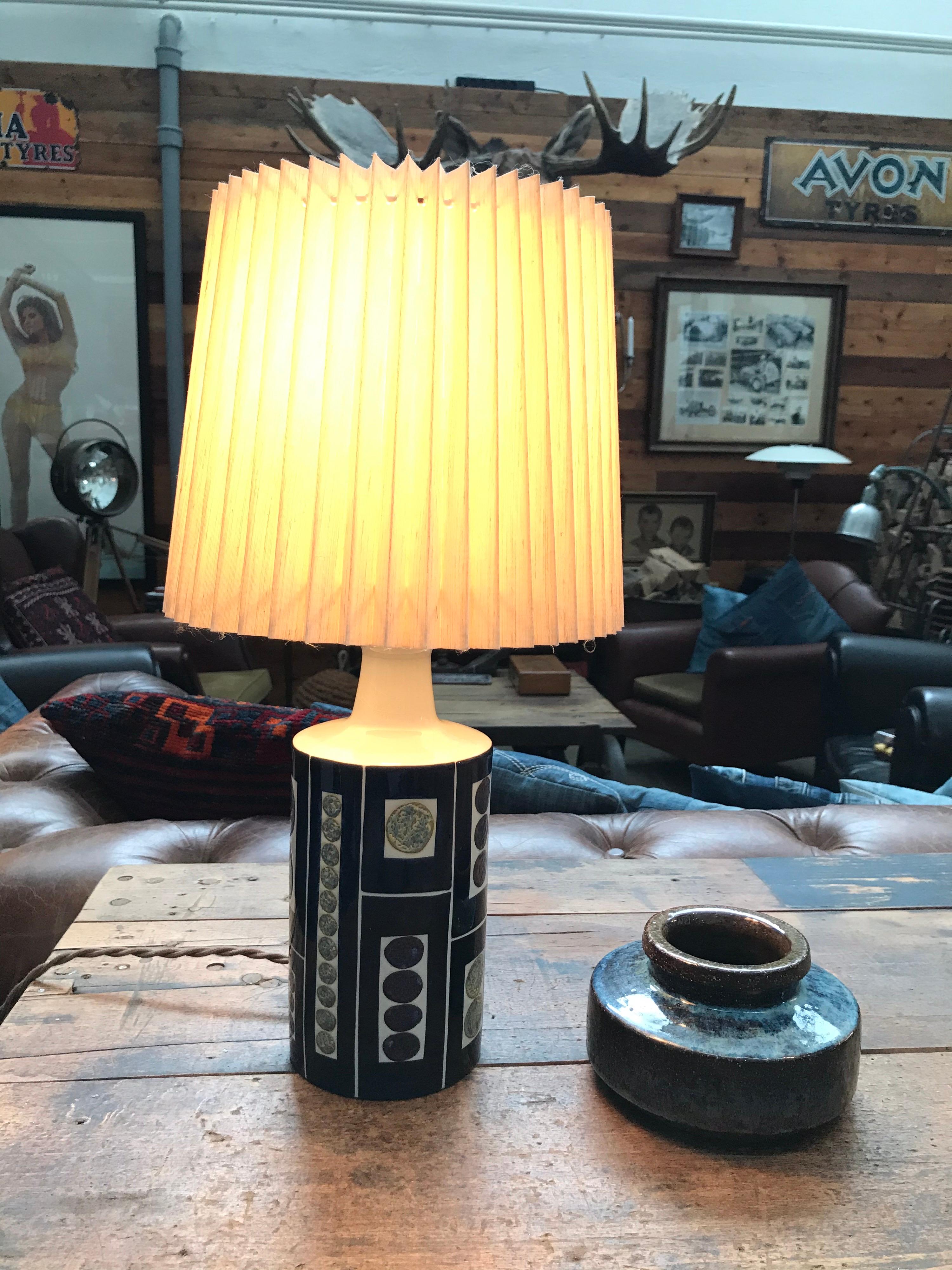Gorgeous Midcentury Pottery Table Lamp by Fog & Mørup For Sale 3